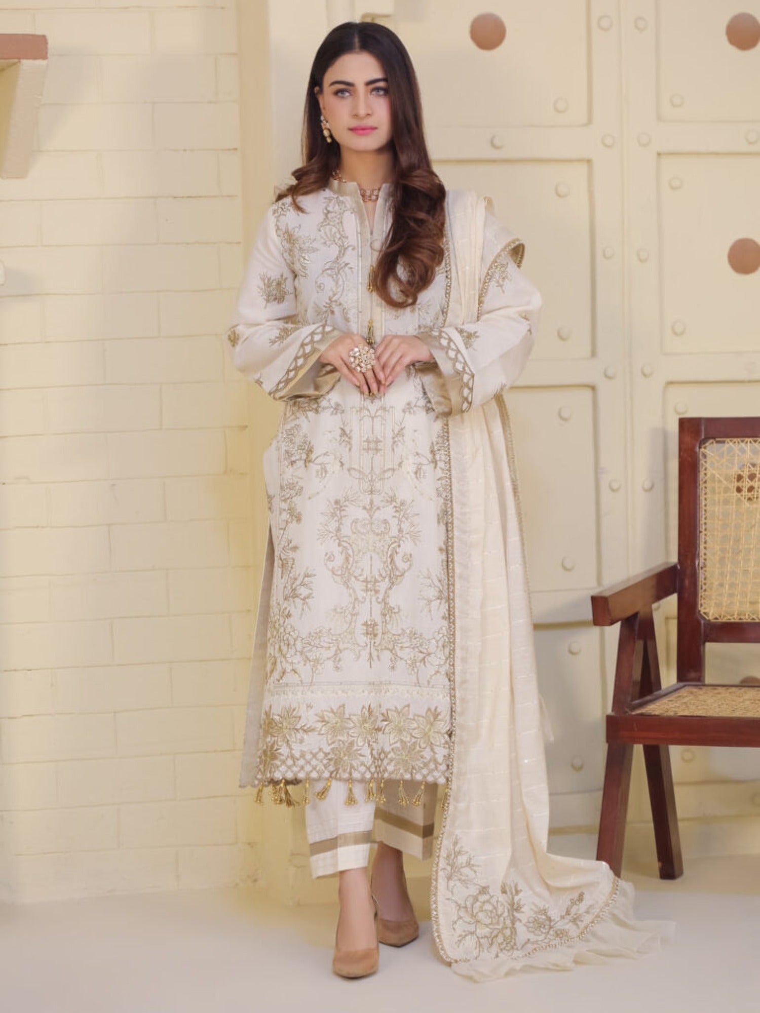 Lamorado Banarsi Cotton Embroidered Unstitched 3-Piece Suit-LWSU-25FE302