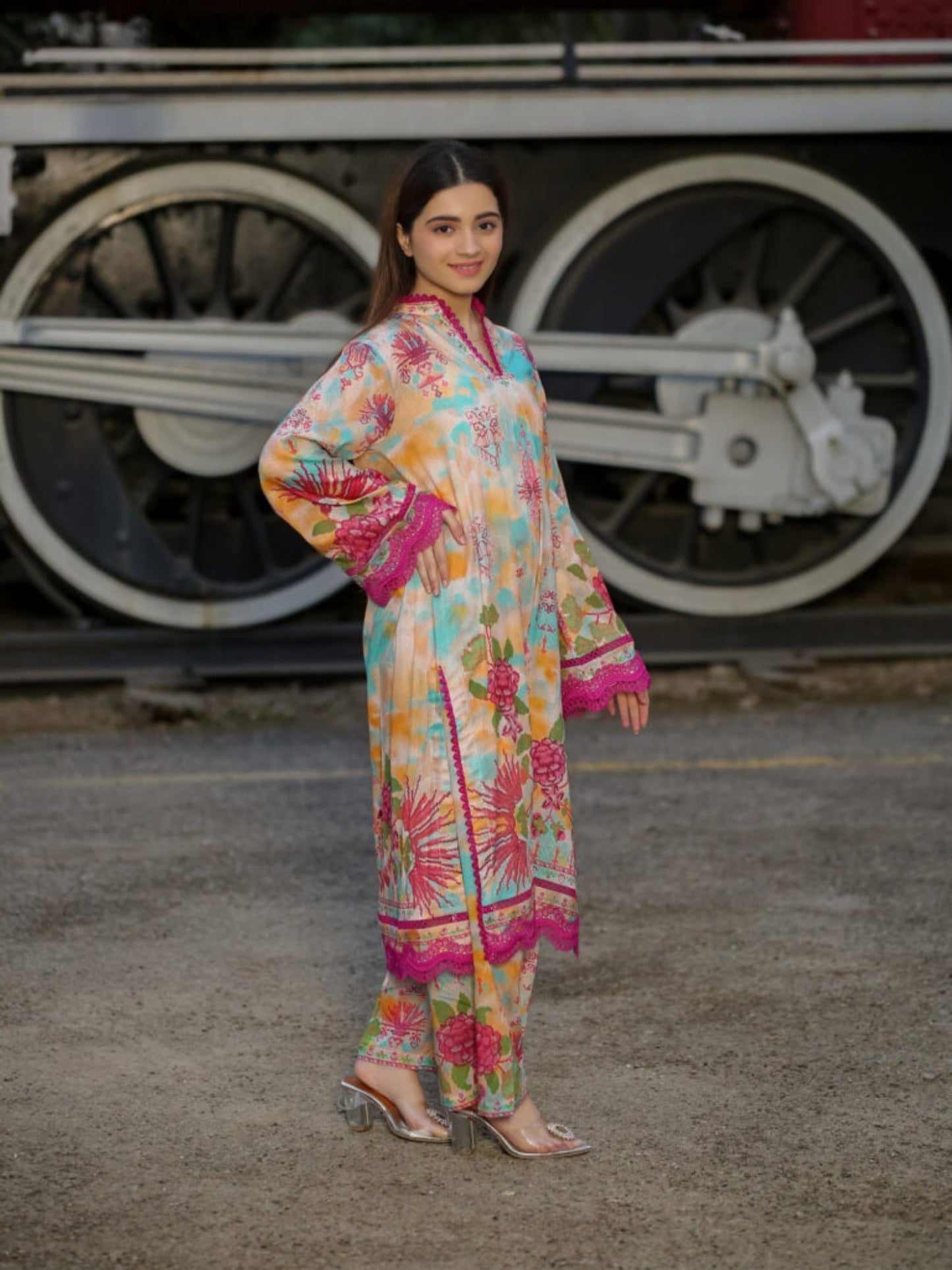 Lamorado Lawn Printed Unstitched 2-Piece Suit-LWSU-25P201