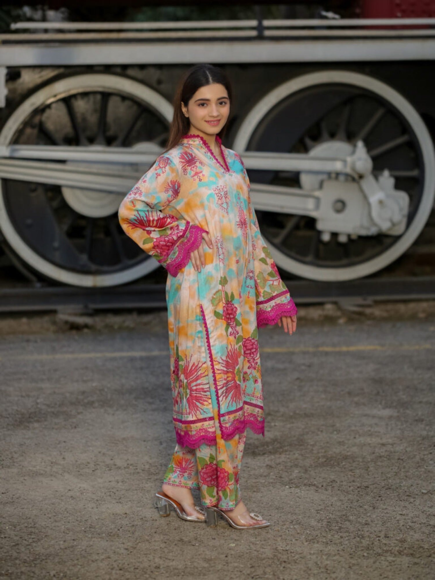 Lamorado Lawn Printed Unstitched 2-Piece Suit-LWSU-25P201