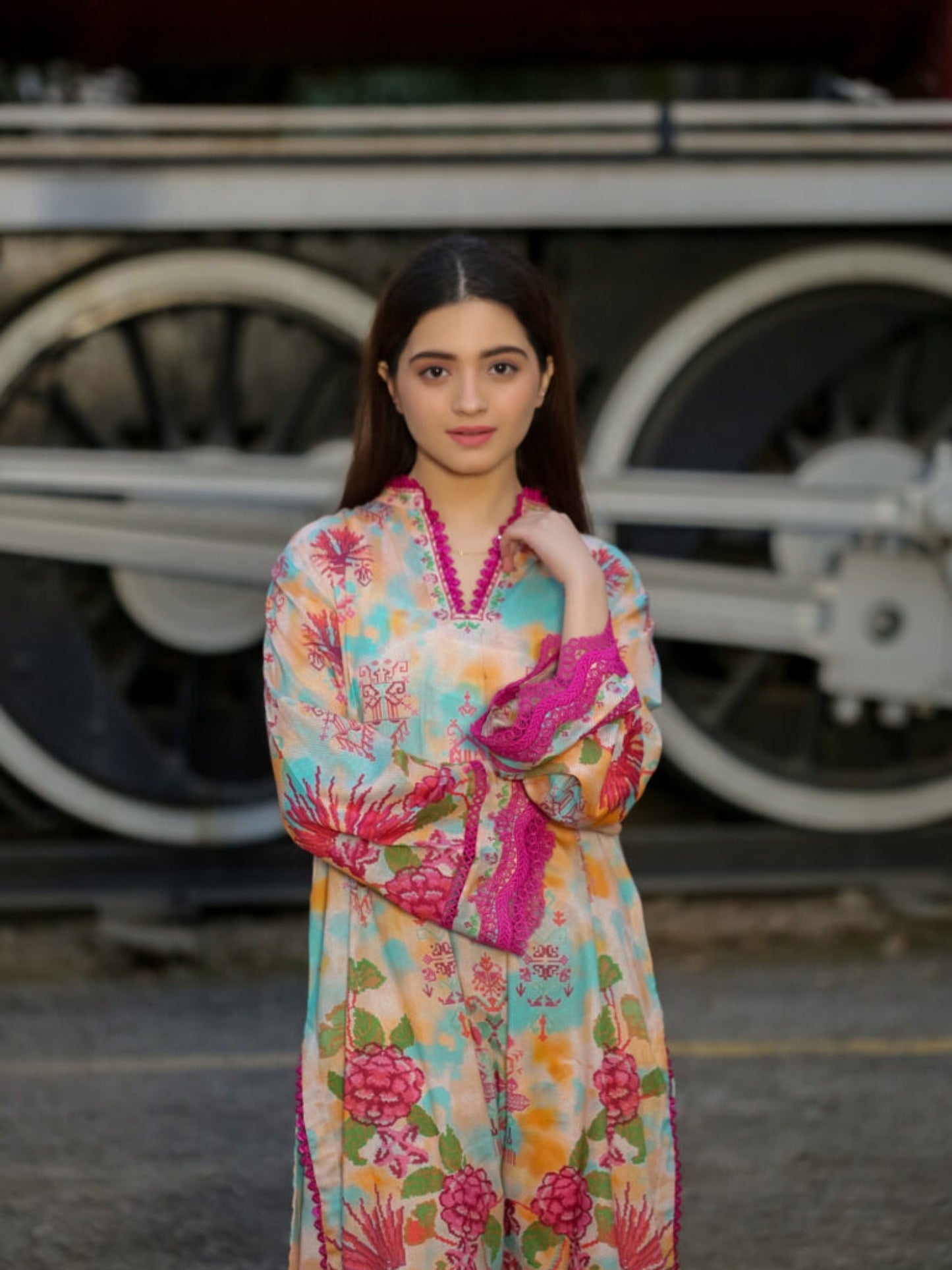 Lamorado Lawn Printed Unstitched 2-Piece Suit-LWSU-25P201