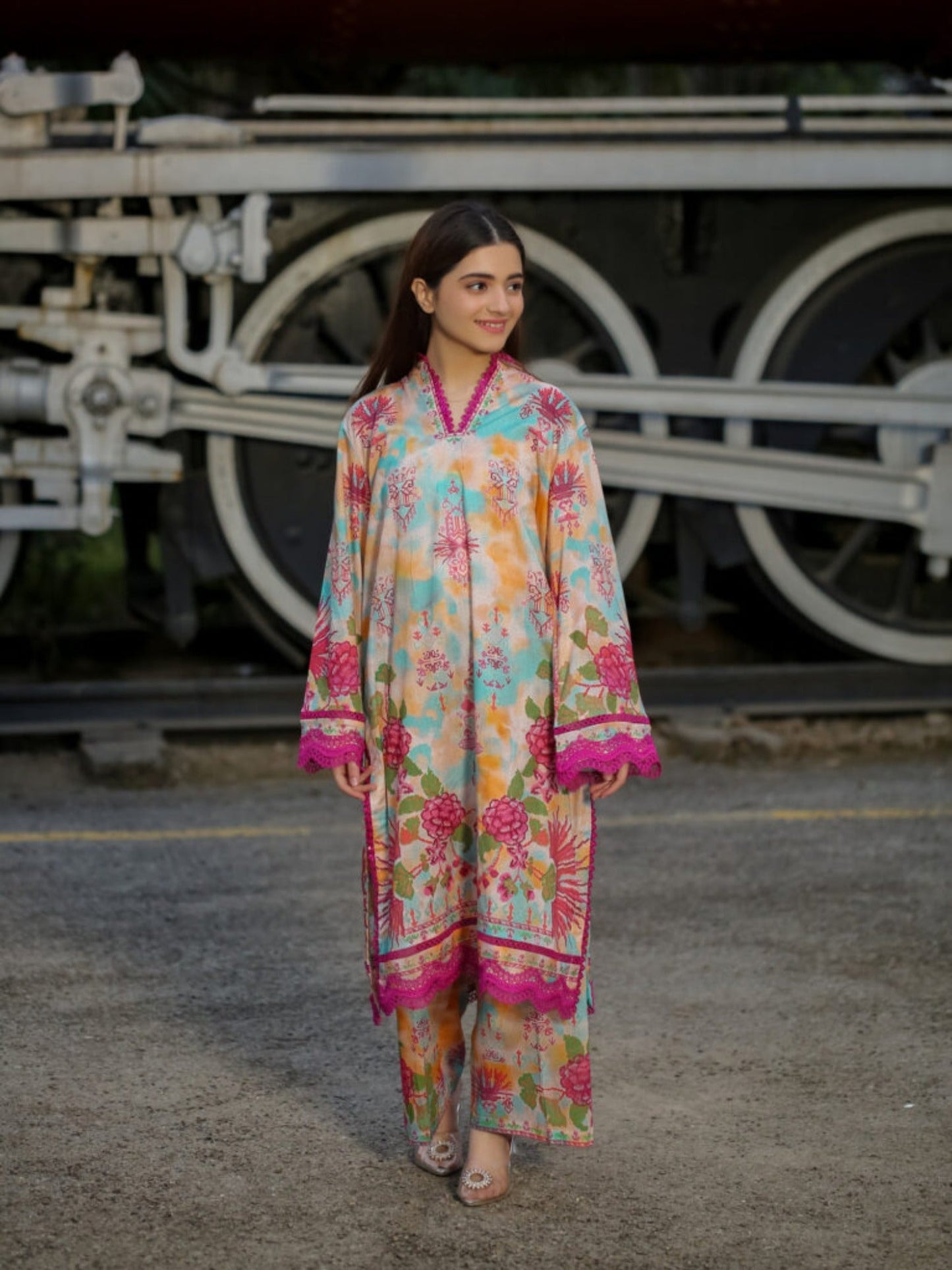 Lamorado Lawn Printed Unstitched 2-Piece Suit-LWSU-25P201