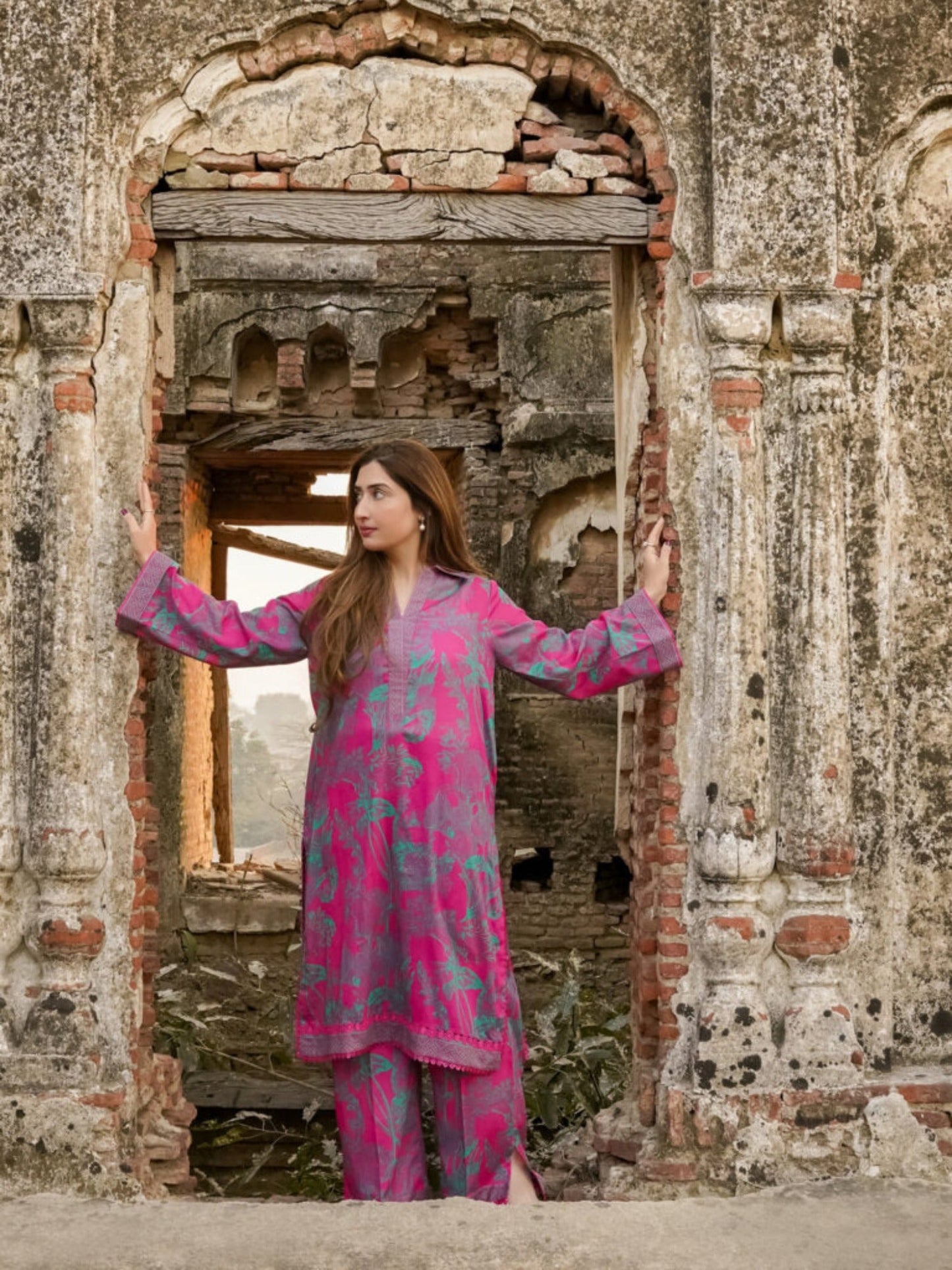 Pink Lamorado Lawn Printed Unstitched 2-Piece Suit-LWSU-25P205