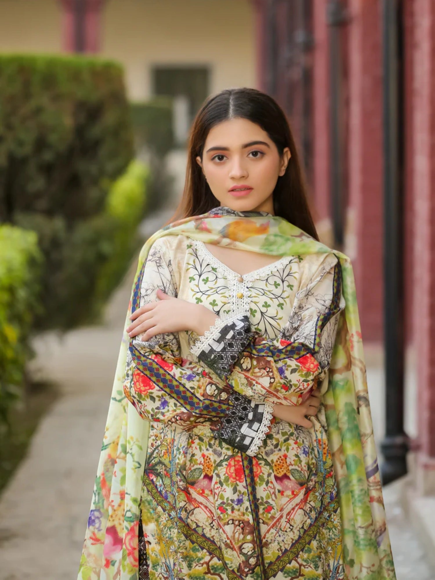 Lamorado Lawn Printed Unstitched 3-Piece Suit-LWSU-25P304