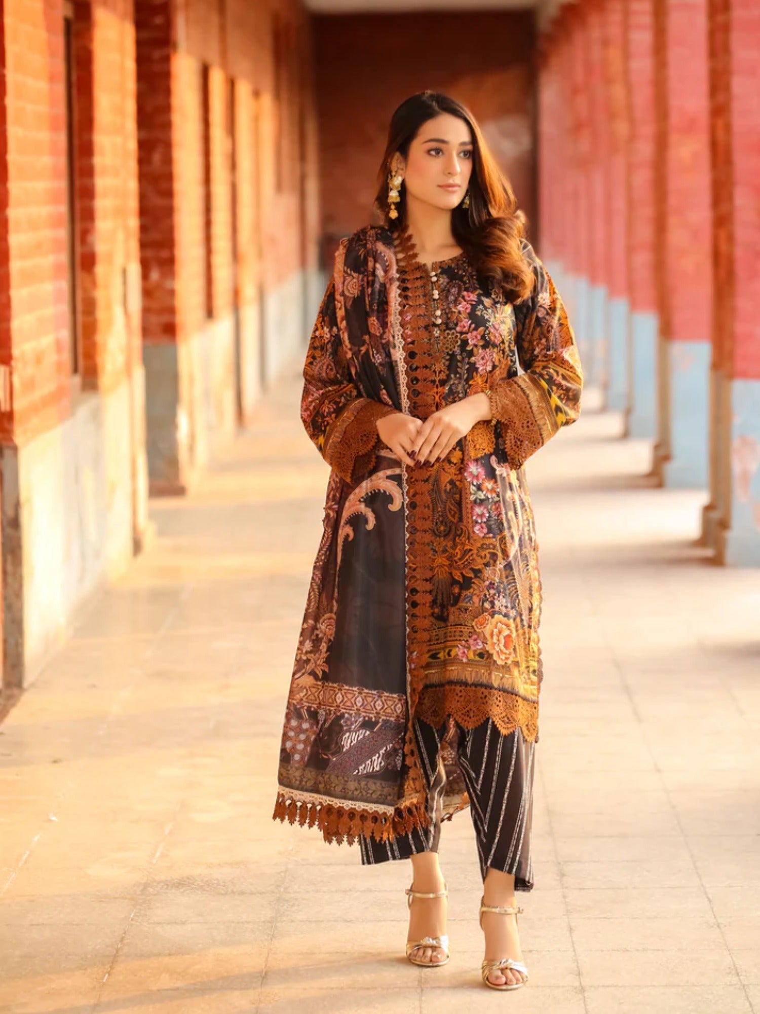 Lamorado Lawn Printed Unstitched 3-Piece Suit-LWSU-25P310