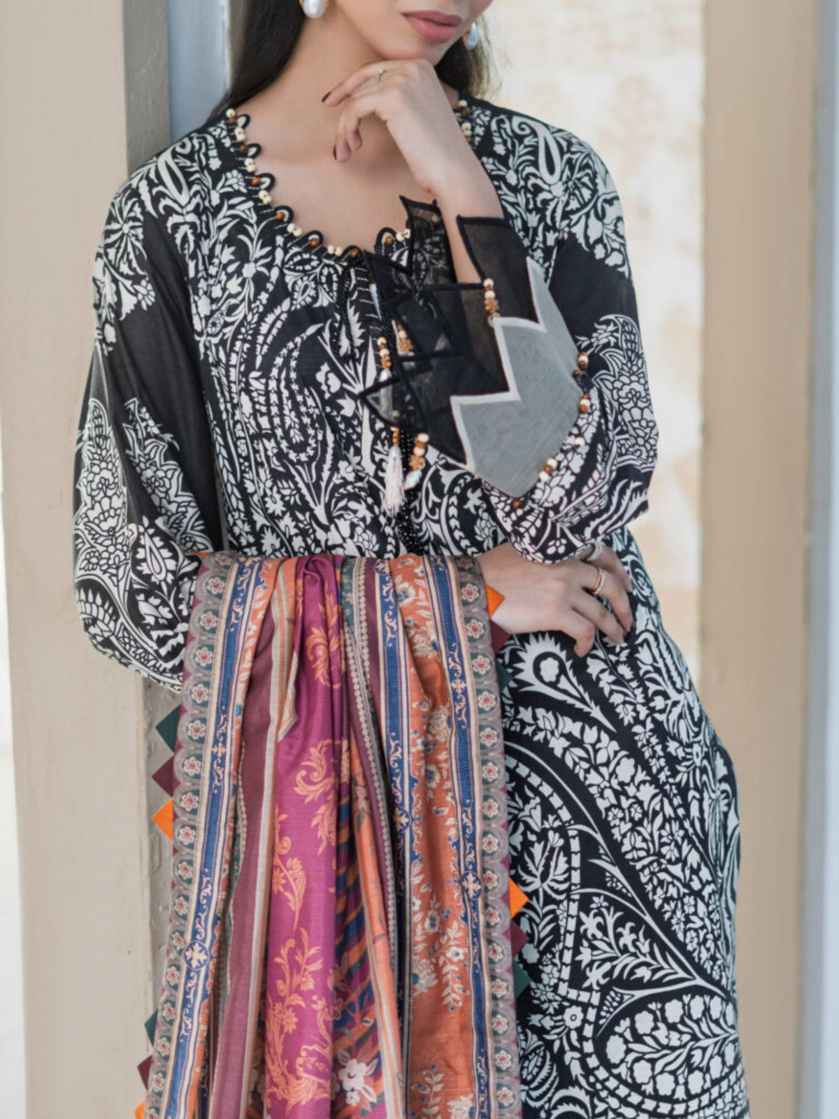 Lamorado Lawn Printed Unstitched 3-Piece Suit-SA26SP305