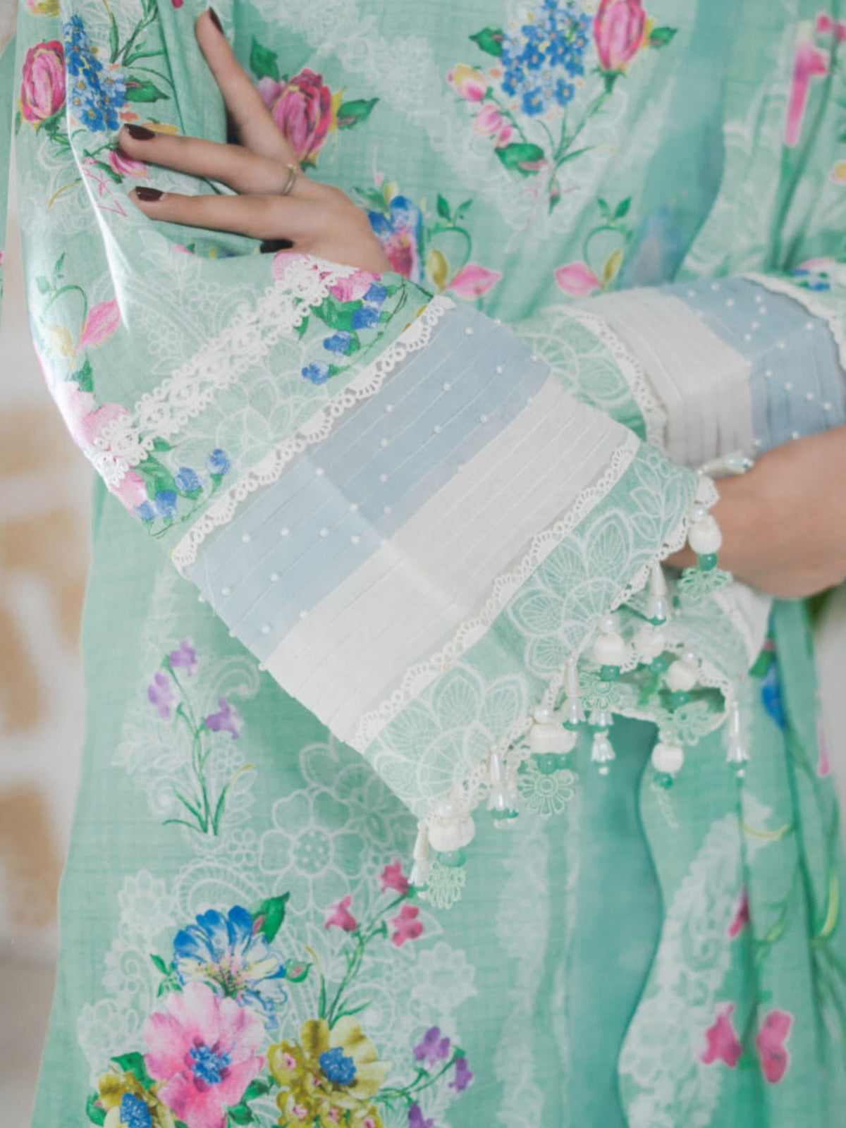 Lamorado Lawn Printed Unstitched 3-Piece Suit-SA26SP307