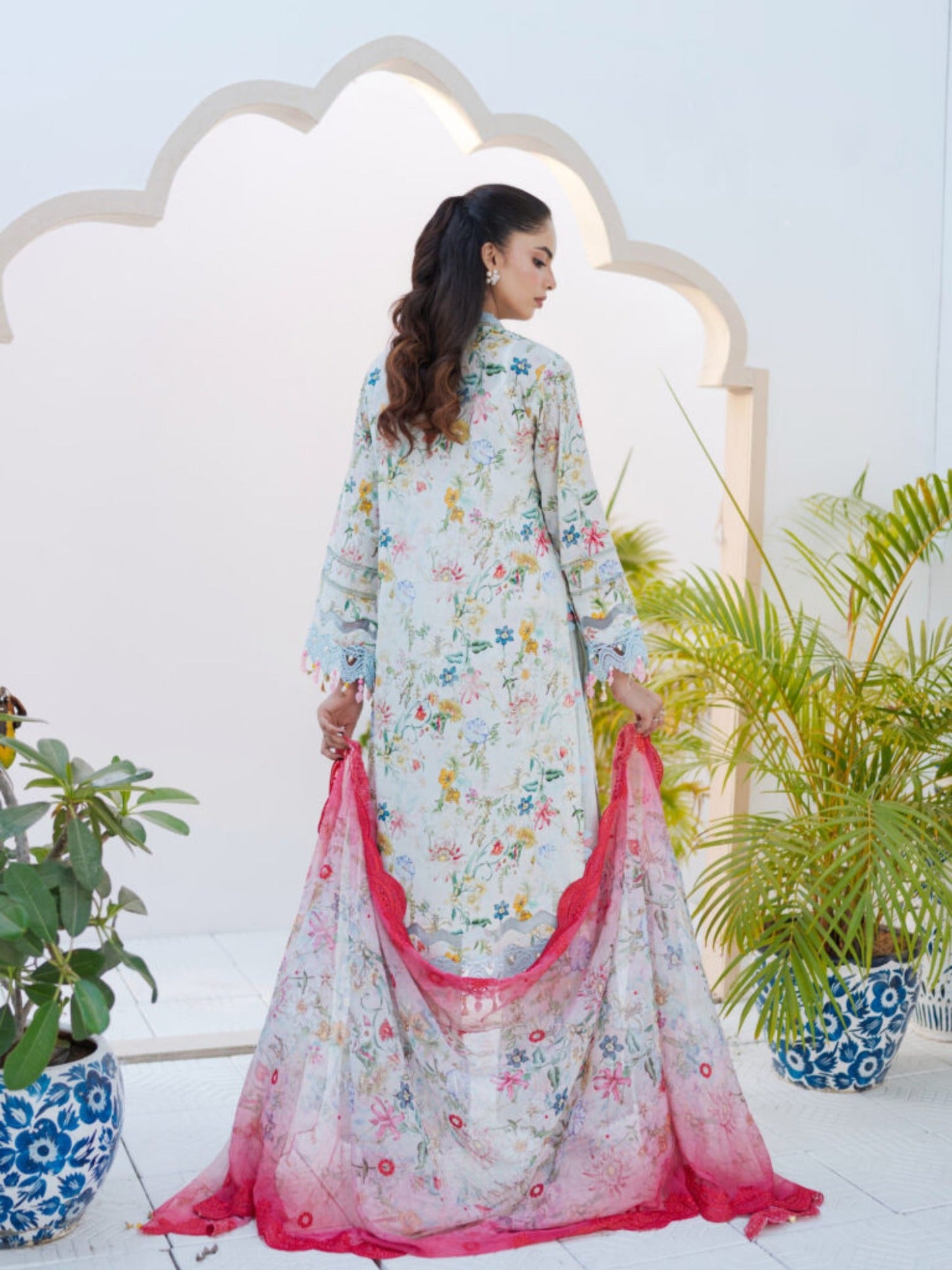 Lamorado Lawn Printed Unstitched 3-Piece Suit-SA26SP309