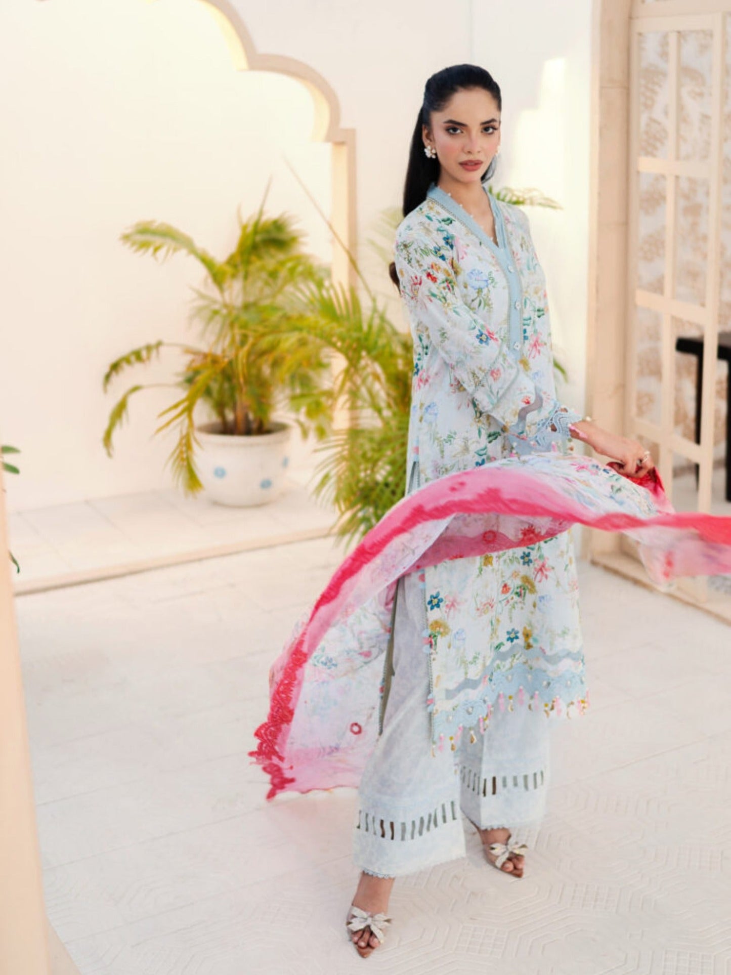 Lamorado Lawn Printed Unstitched 3-Piece Suit-SA26SP309