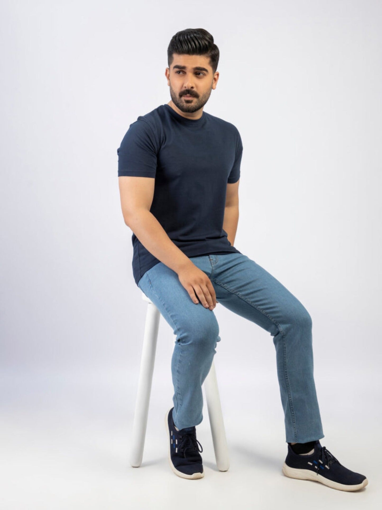 Lamorado Men Cotton Round Neck T-Shirt-Navy Blue