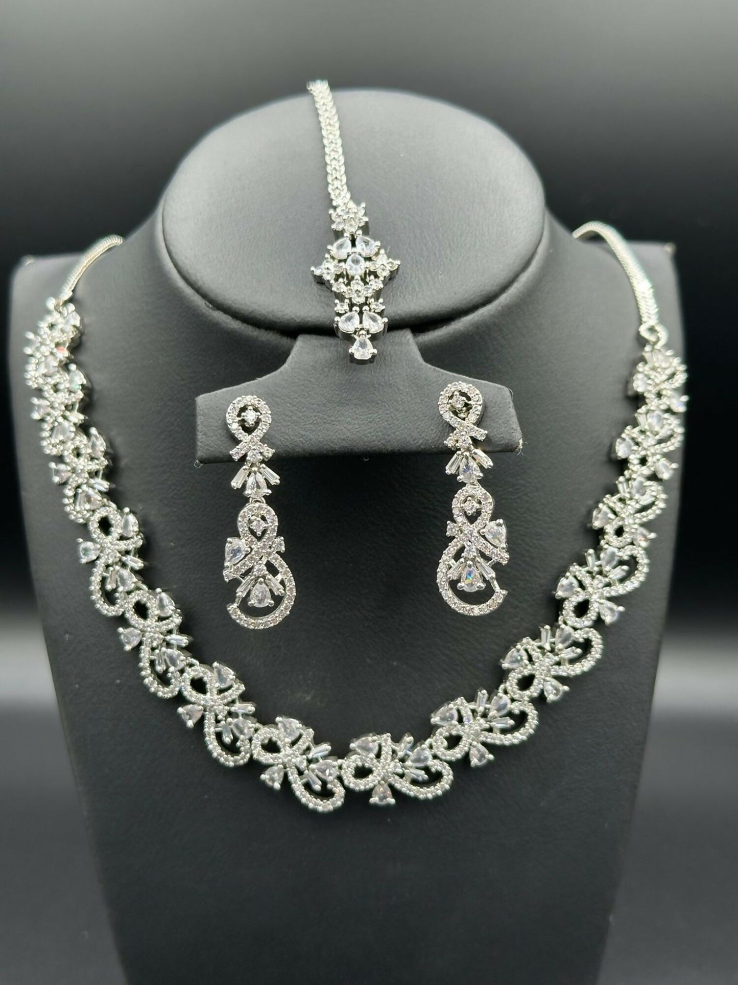 H&A Jewellery One Carat Silver Rhodium Plated Jewellery Set