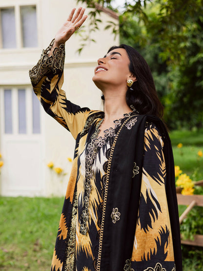 Mahnur Gardenia Khaddar Embroidered Unstitched 3-Piece Suit-GR-09