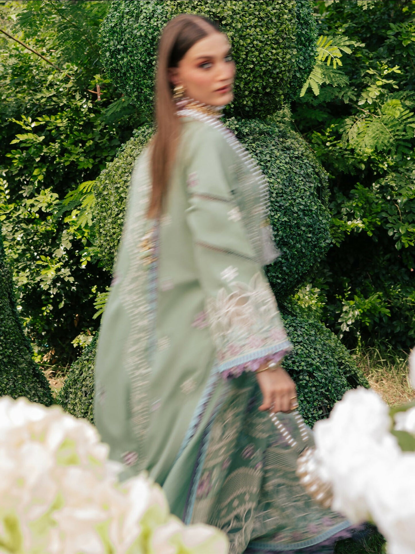 Mahnur Secret Garden Karandi Embroidered Unstitched 3-Piece Suit–SG-002