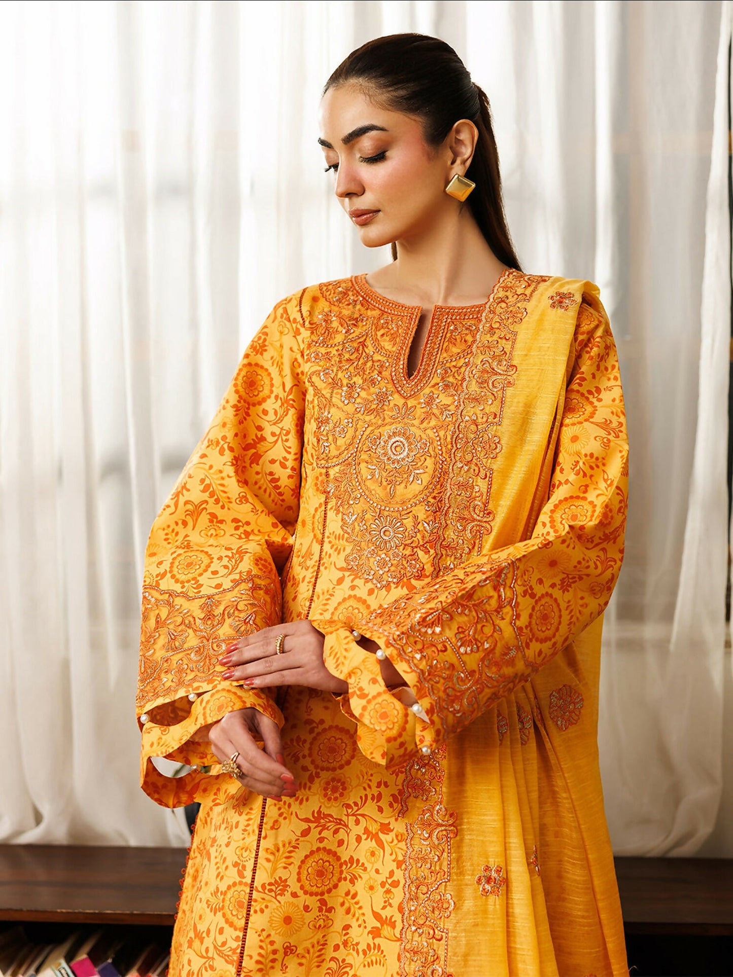 Mahnur Leila Lawn'26 Embroidered Stitched 3-Piece Suit-L-07