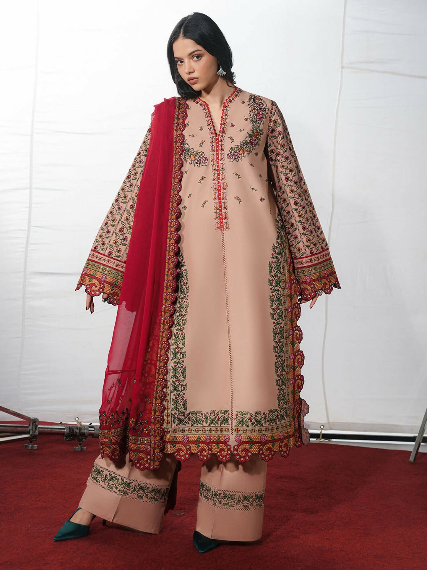 Jugnu by Hussain Rehar The Reserved View SS/Edit I Cotton Embroidered Unstitched 3-Piece Suit-Nazeh