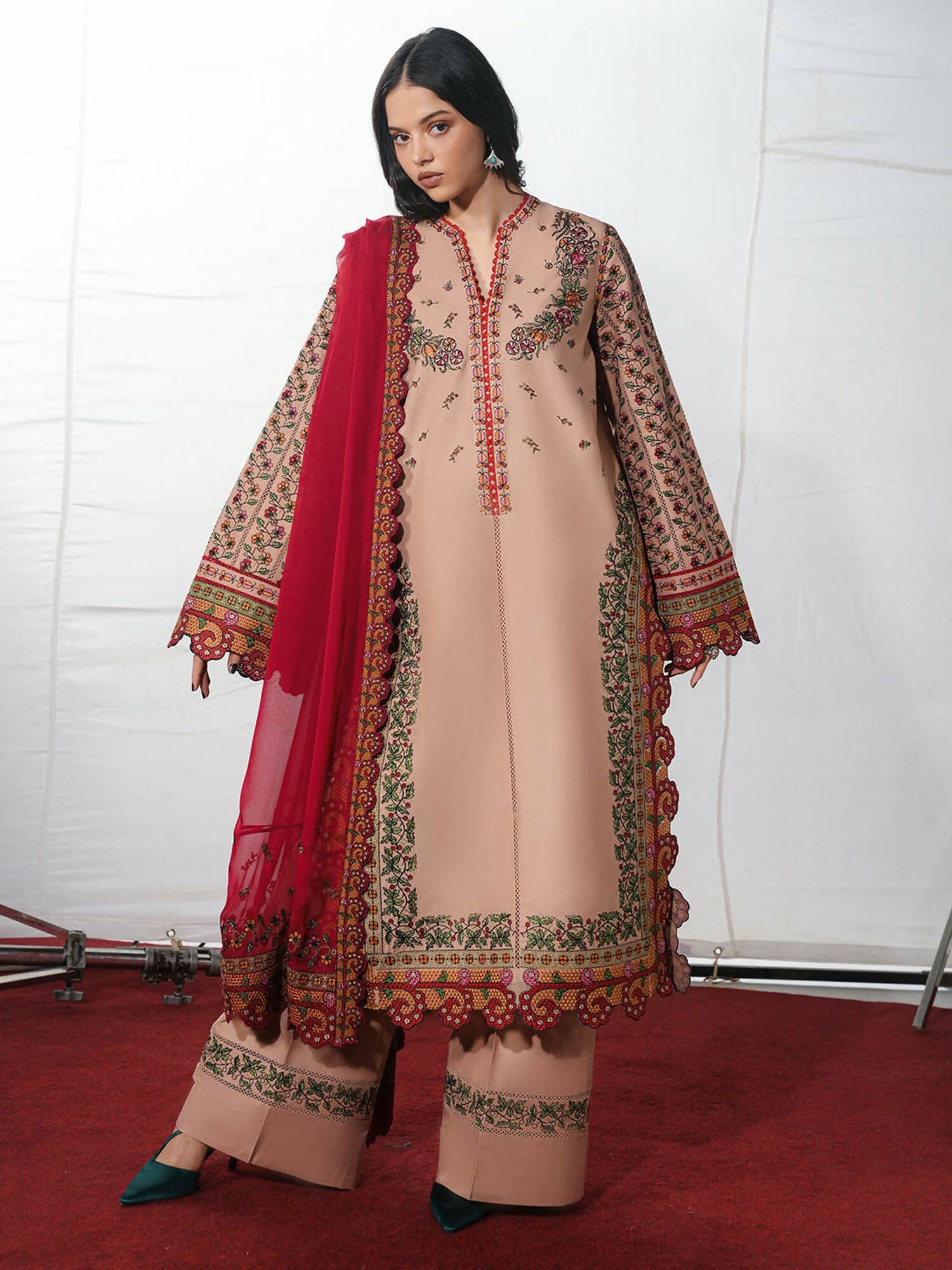 Jugnu by Hussain Rehar The Reserved View SS/Edit I Cotton Embroidered Unstitched 3-Piece Suit-Nazeh
