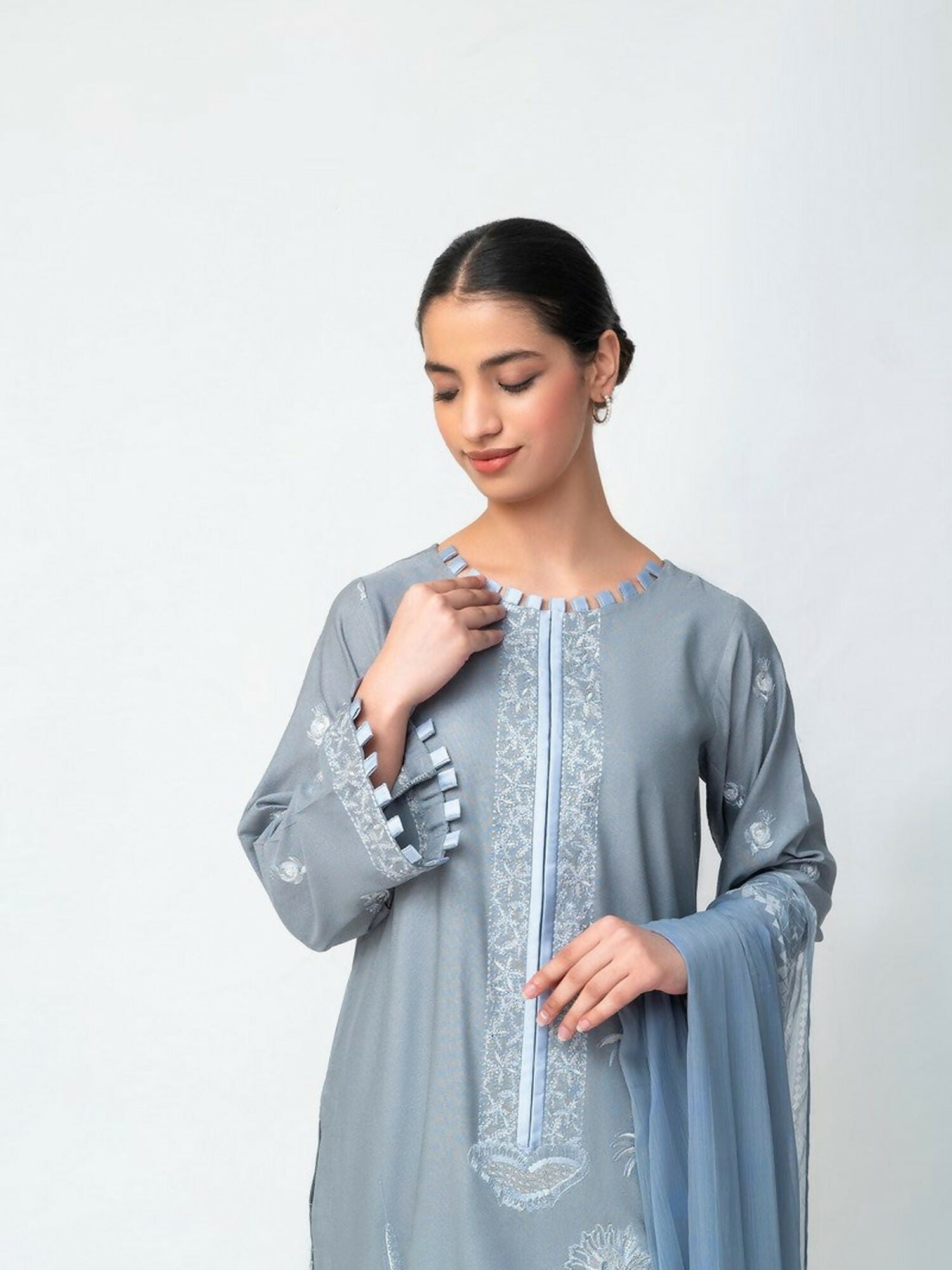 Imran Aftab Maya Winter Karandi Embroidered Unstitched 3-Piece Suit-IAKC-UF-27