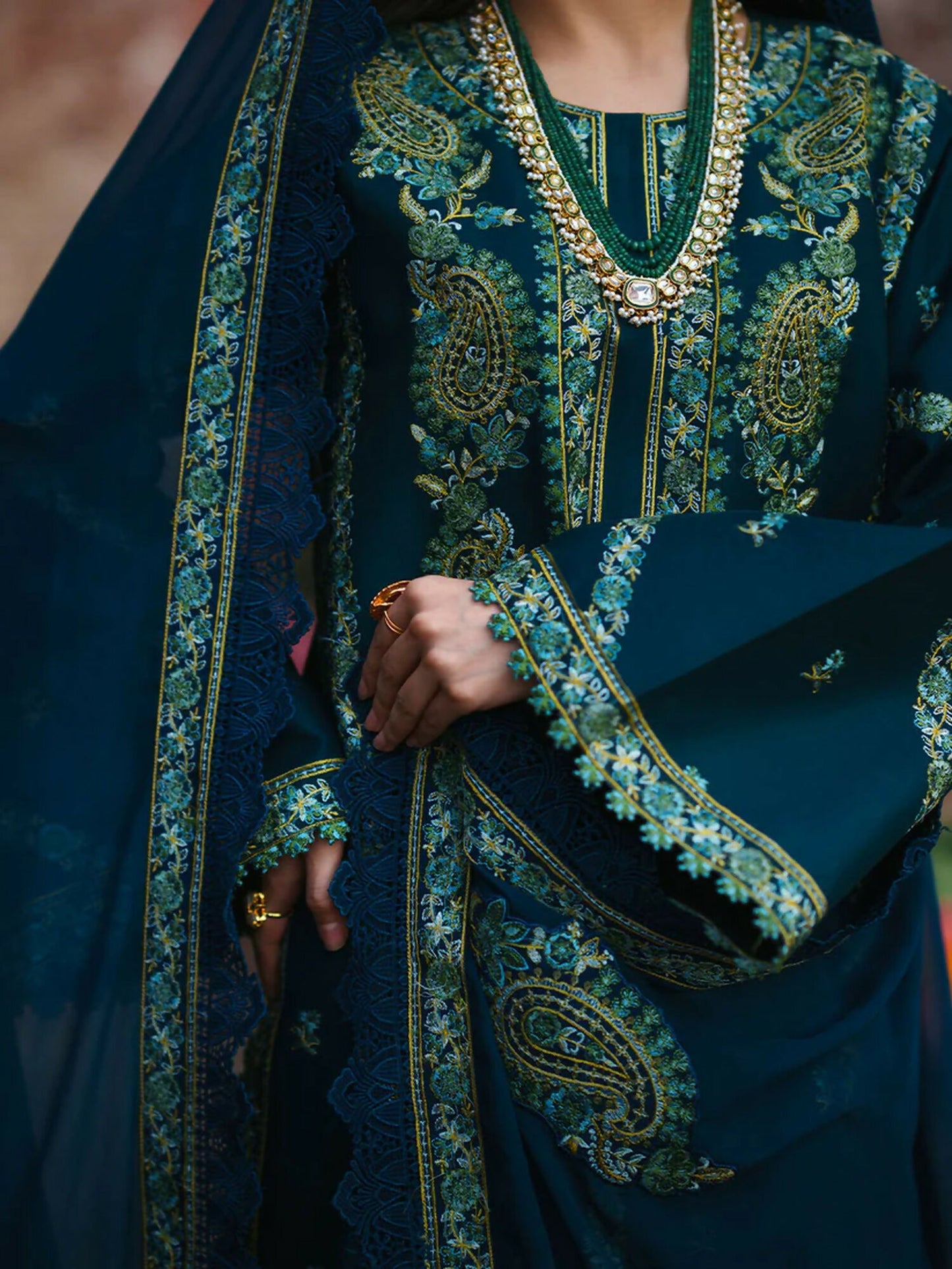 Mahnur Gul Luxury Lawn'26 Embroidered Unstitched 3-Piece Suit-G-002