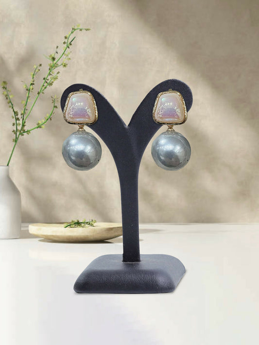 Glitter Jewellery pearl drop earrings with delicate design and lustrous finish.