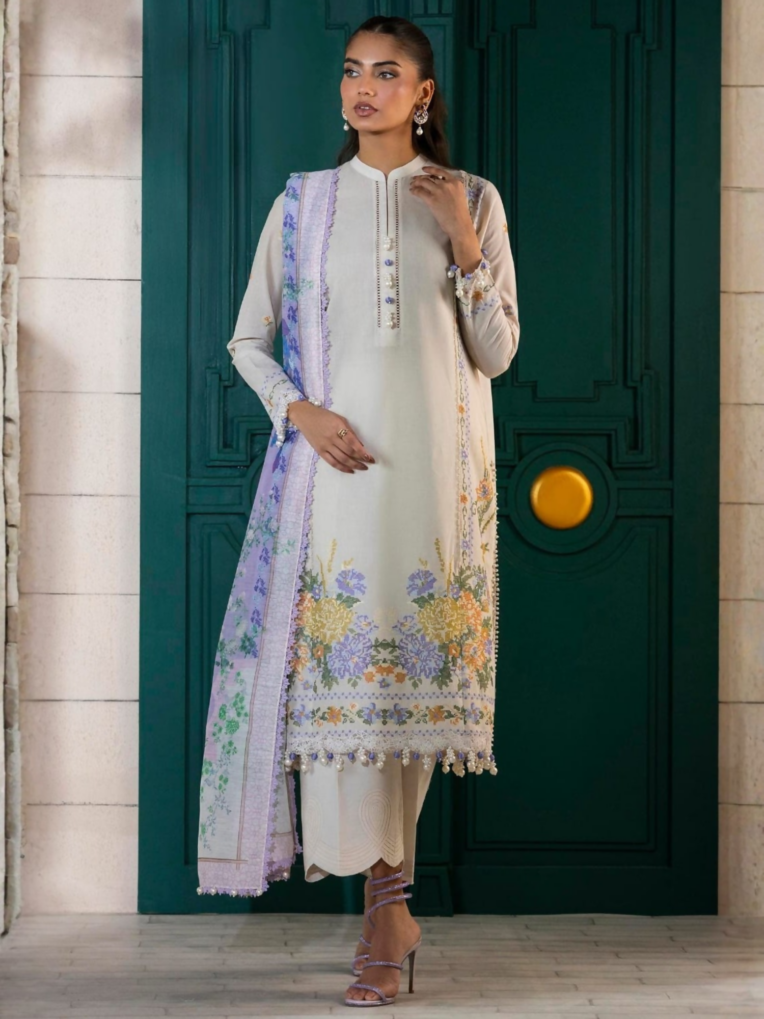 Sana Safinaz Lawn Embroidered Unstitched 3-Piece Suit-M251-012A-3CV
