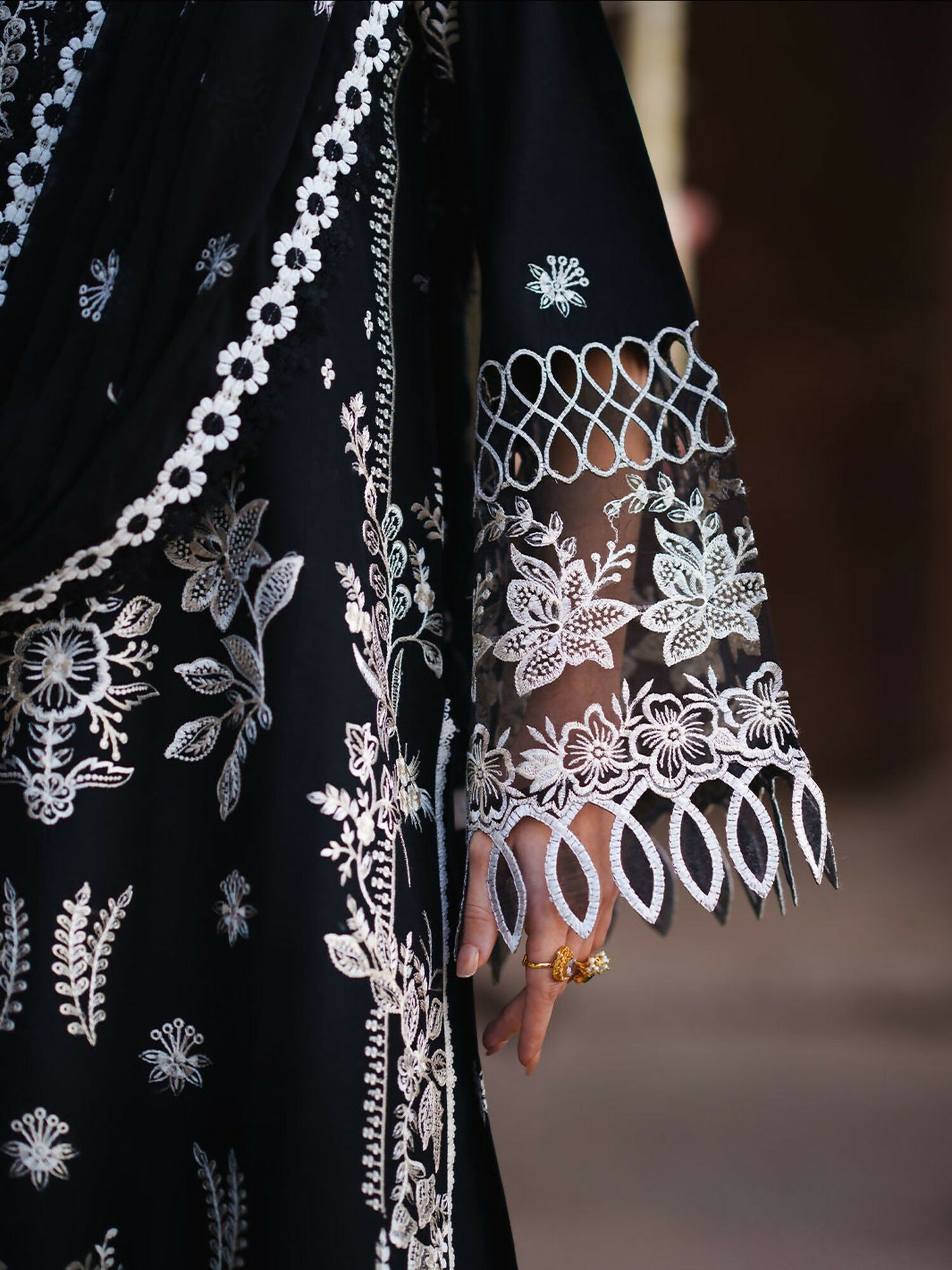 Mahnur Gul Luxury Lawn'26 Embroidered Stitched 3-Piece Suit-G-010