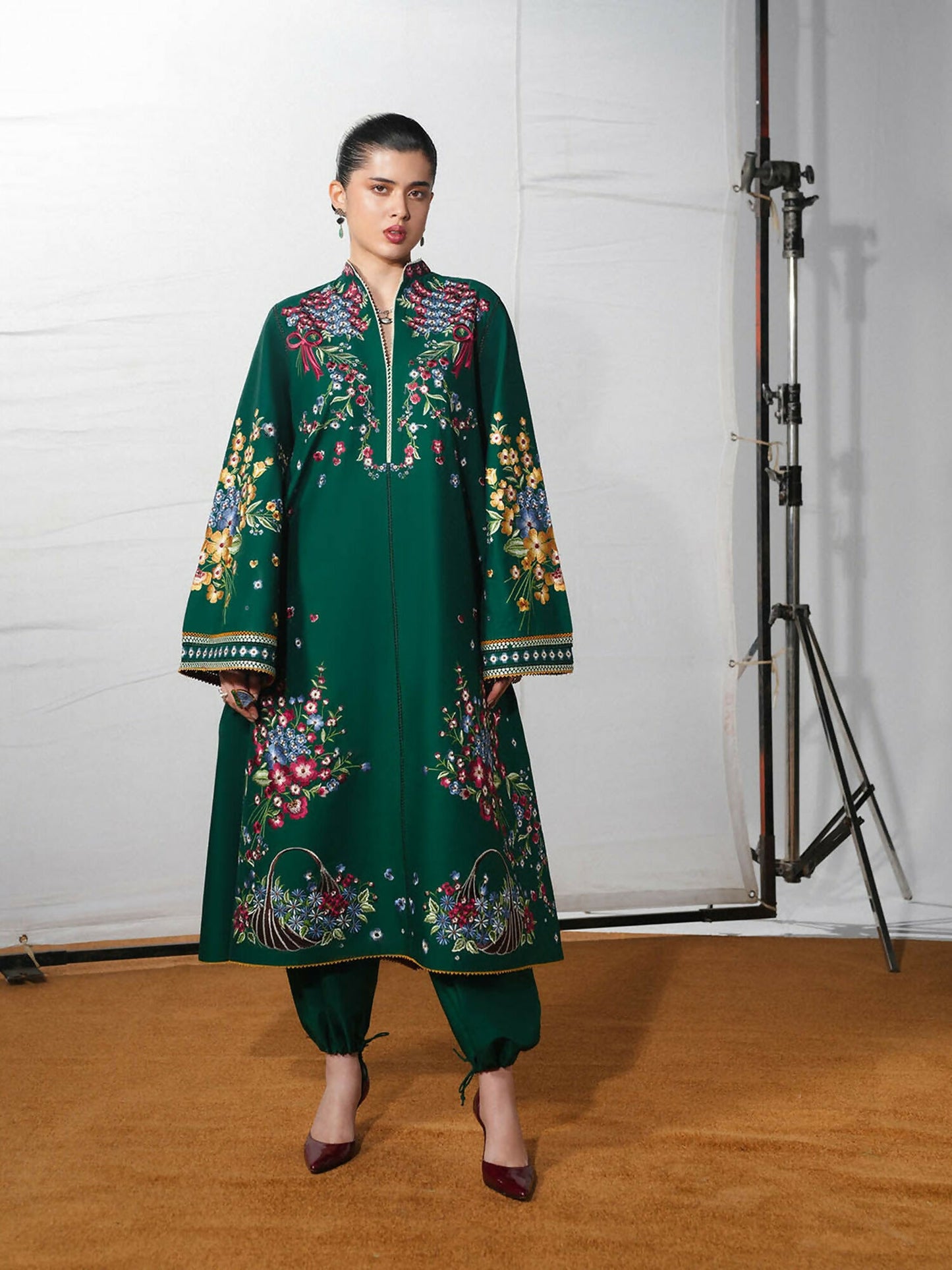 Jugnu by Hussain Rehar The Reserved View SS/Edit I Cotton Embroidered Unstitched 3-Piece Suit-Bezan