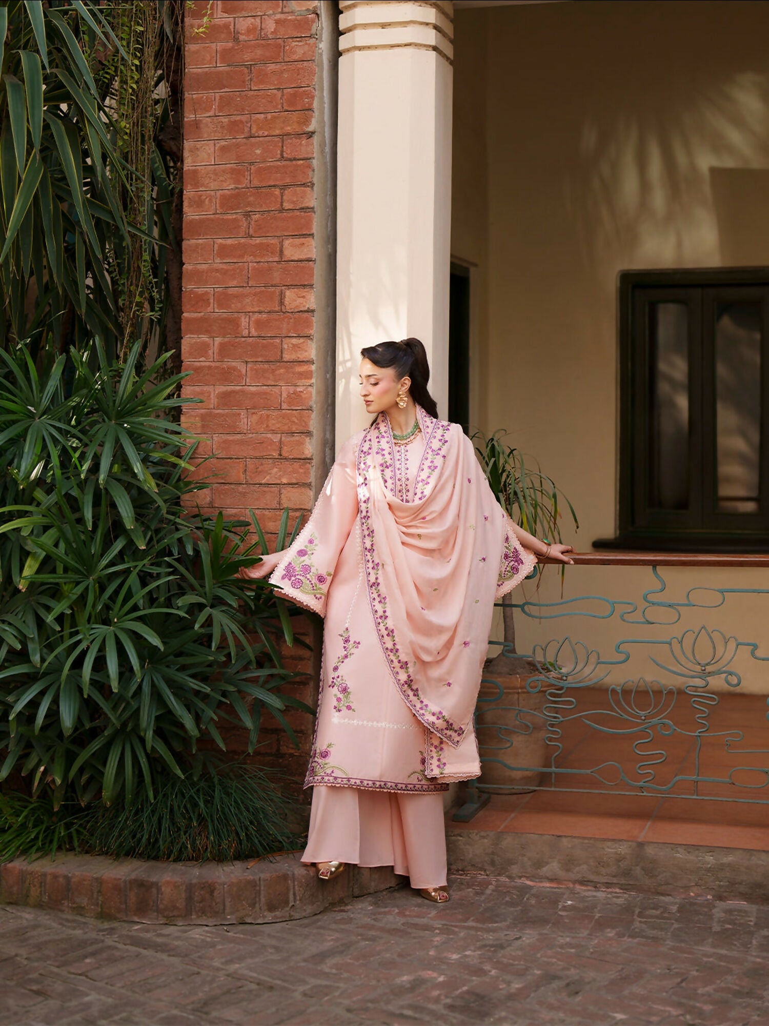 Mahnur Fiona Lawn'26 Embroidered Unstitched 3-Piece Suit-F-01