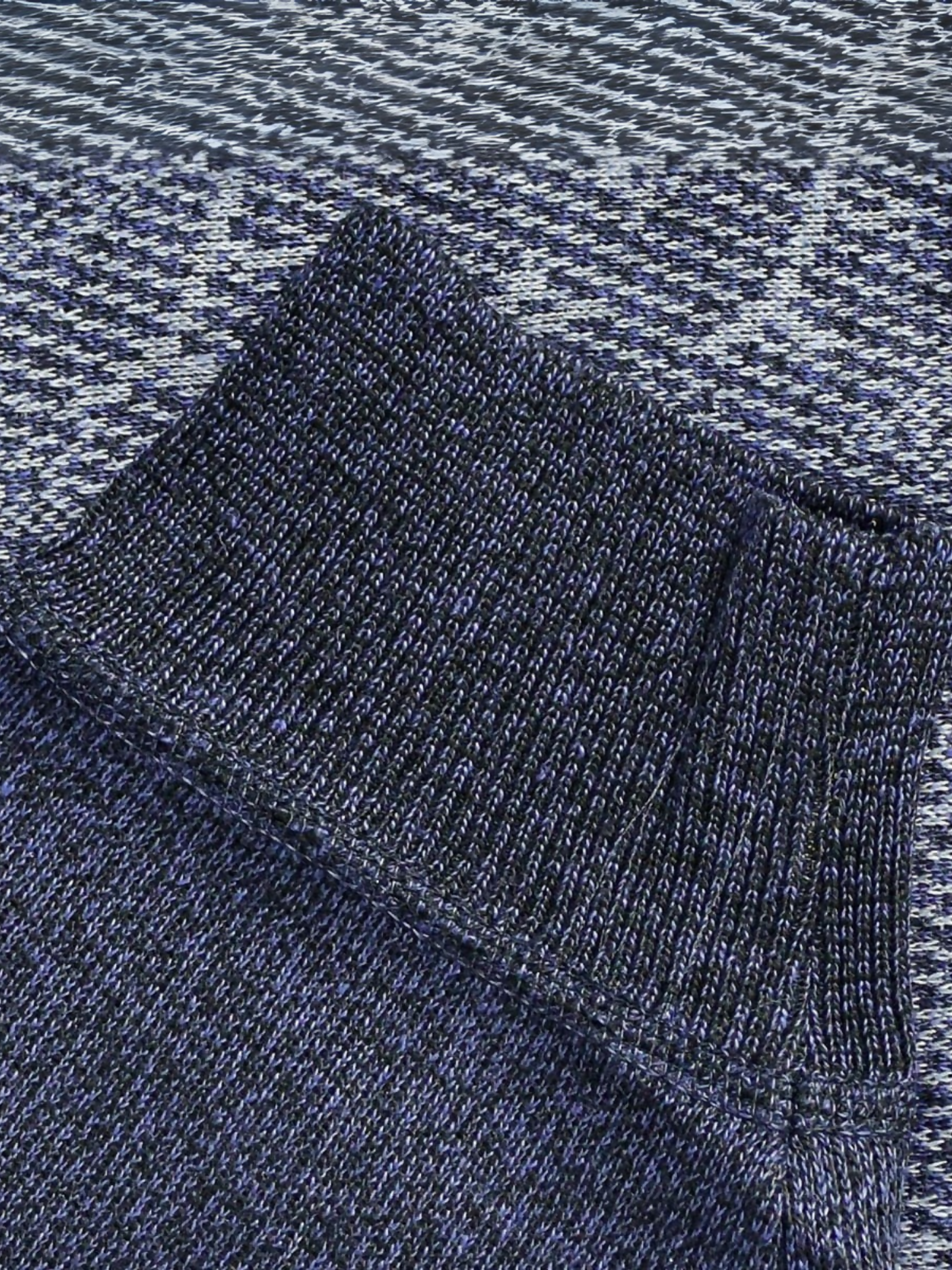 Men V Neck Synthetic Wool Sweaters-14151