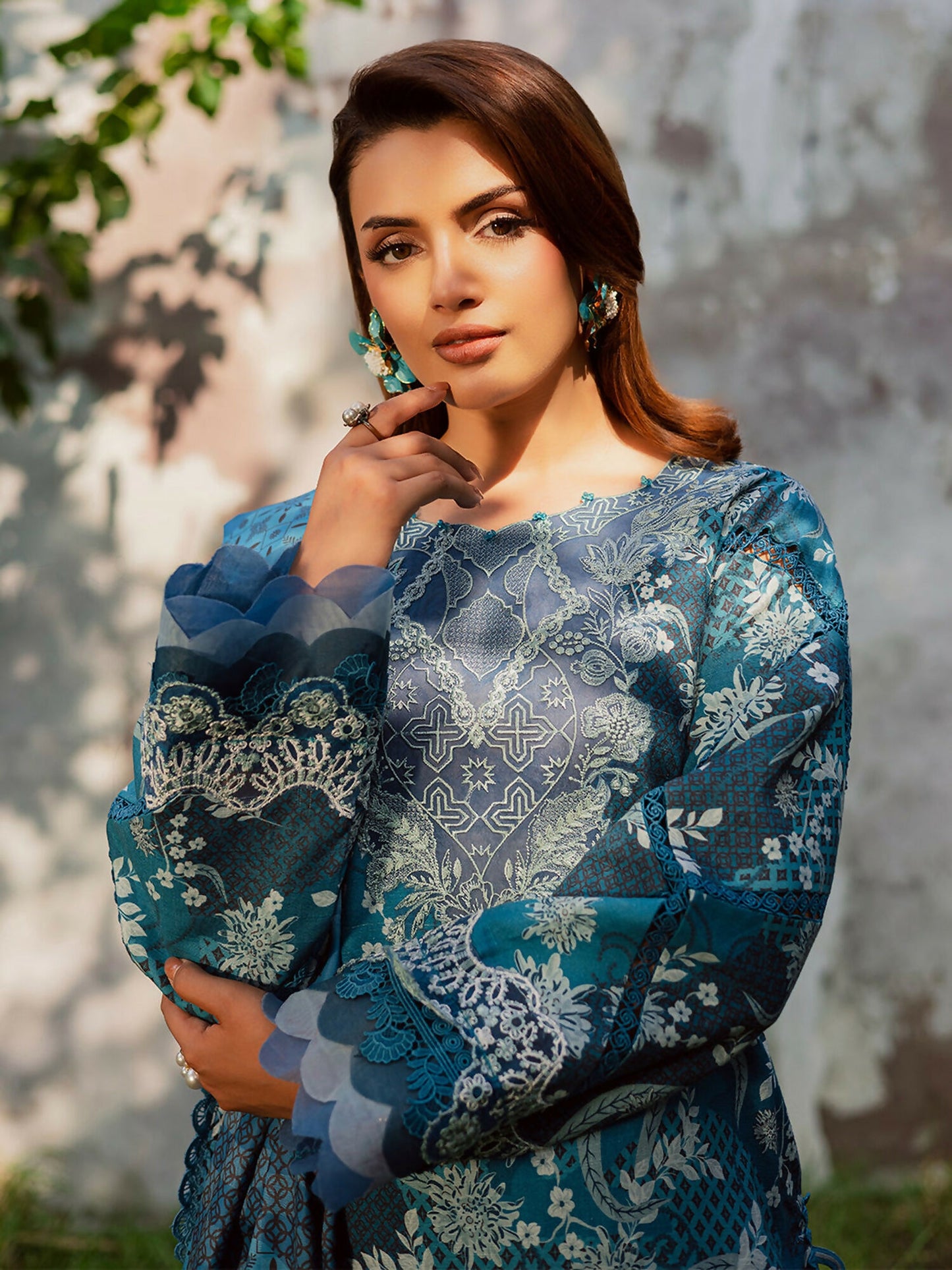 Parishay Rang e Sarma Khaddar Embroidered Stitched 3-Piece Suit-SAR-01