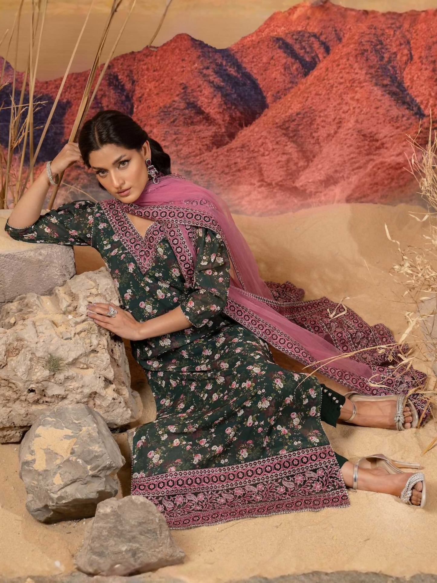 Hemstitch Chiffon Embroidered Stitched 3-Piece Suit-Saiba