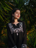 Kachy Dhaagy Lawn Embroidered Stitched 2-Piece Suit-Fahira
