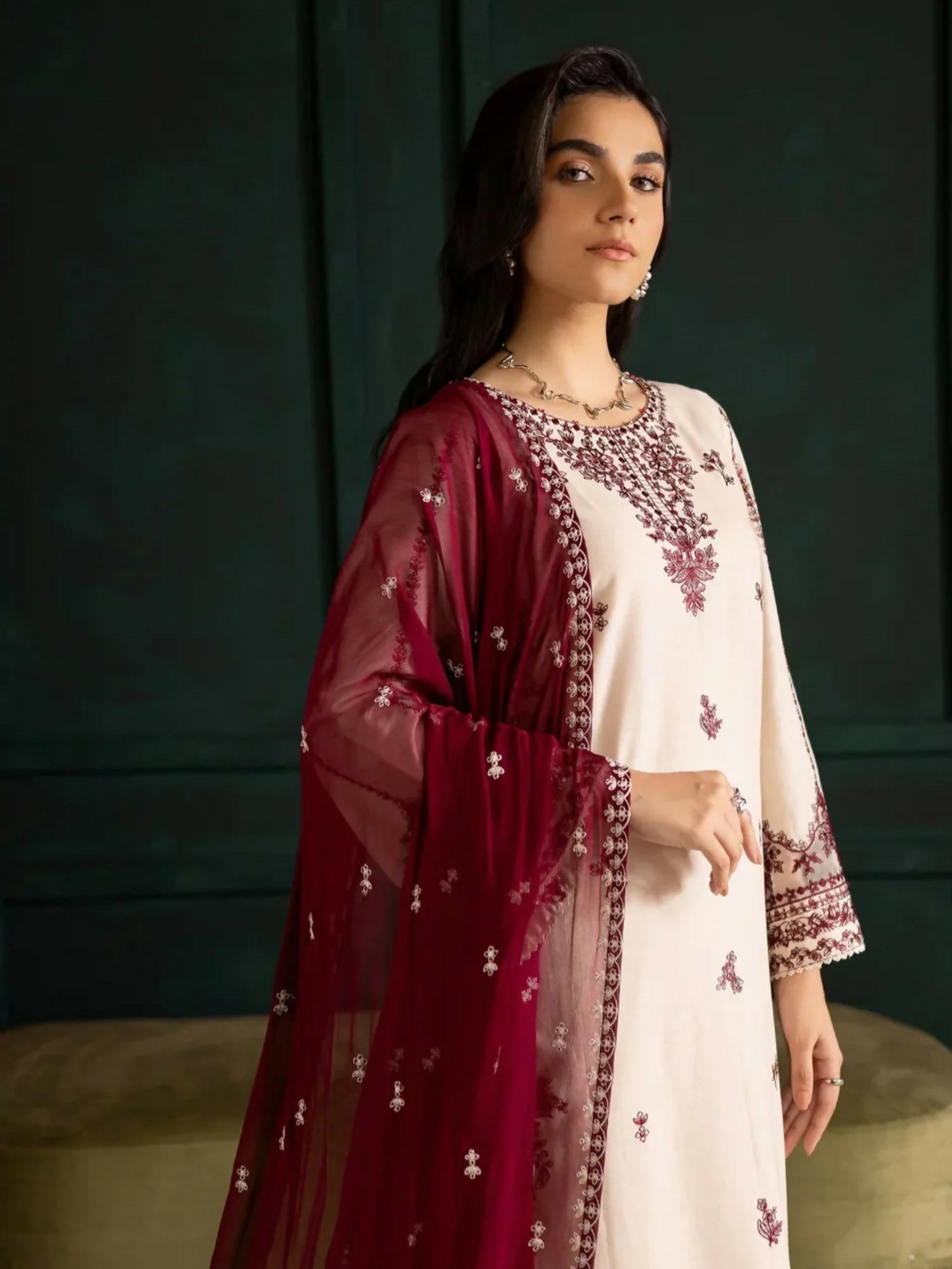 Stylish Collection Royal Pret Linen Embroidered Stitched 3-Piece Suit-Lvory Rua