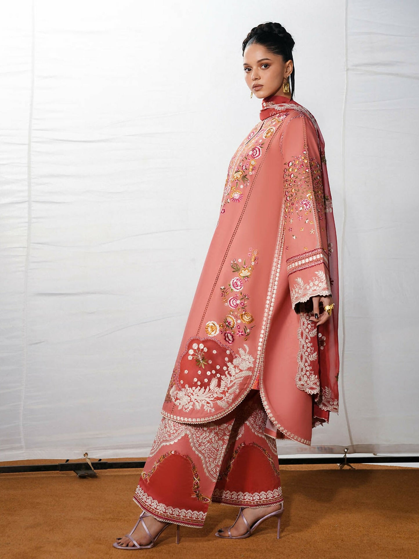 Jugnu by Hussain Rehar The Reserved View SS/Edit I Cotton Embroidered Unstitched 3-Piece Suit-Dinaz