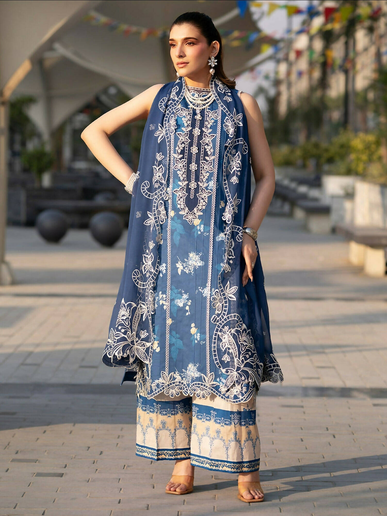 Mahnur Broadway Luxury Lawn'26 Embroidered Unstitched 3-Piece Suit-BW-003