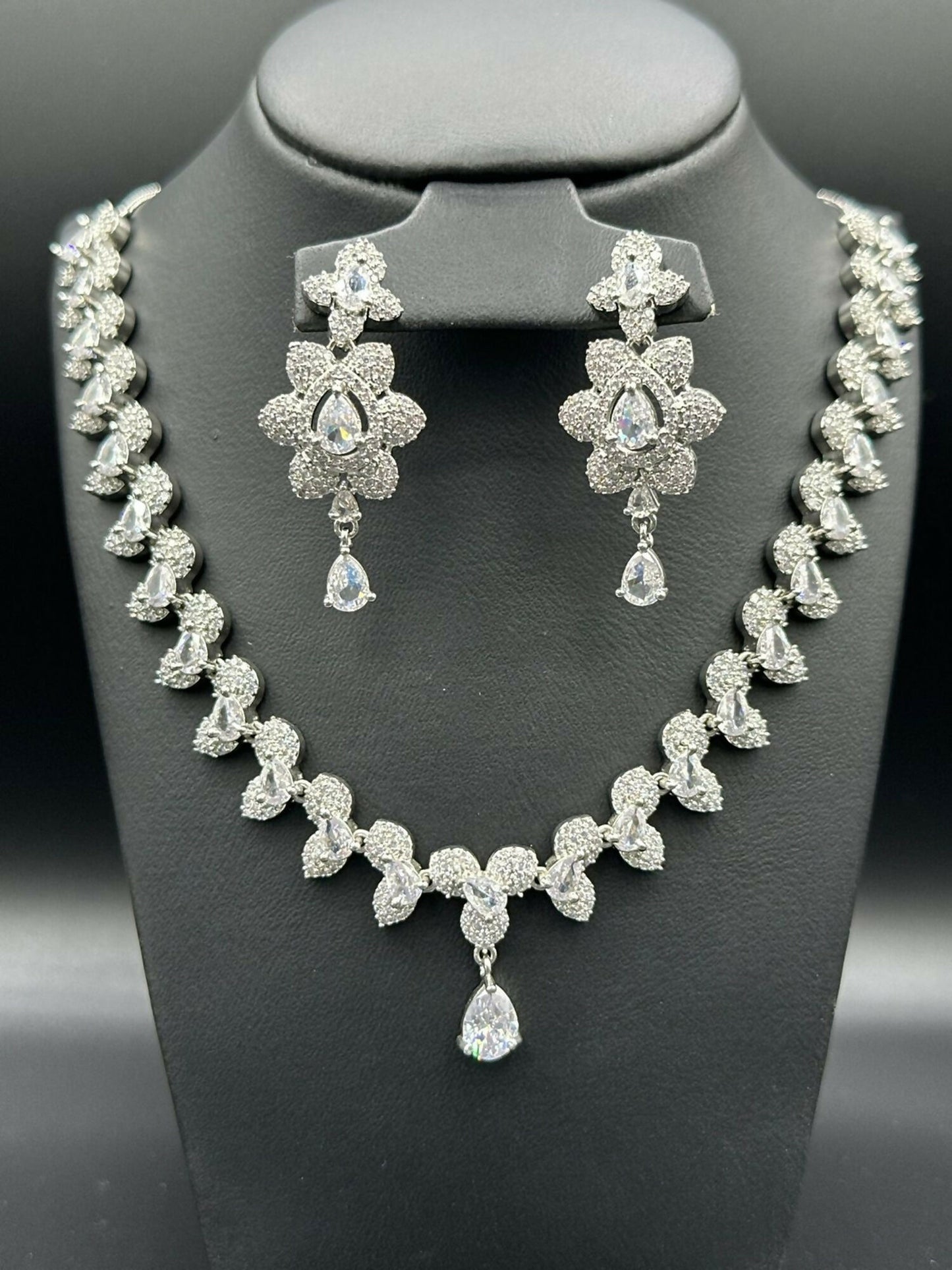 H&A Jewellery One Carat Silver Rhodium Plated Jewellery Set