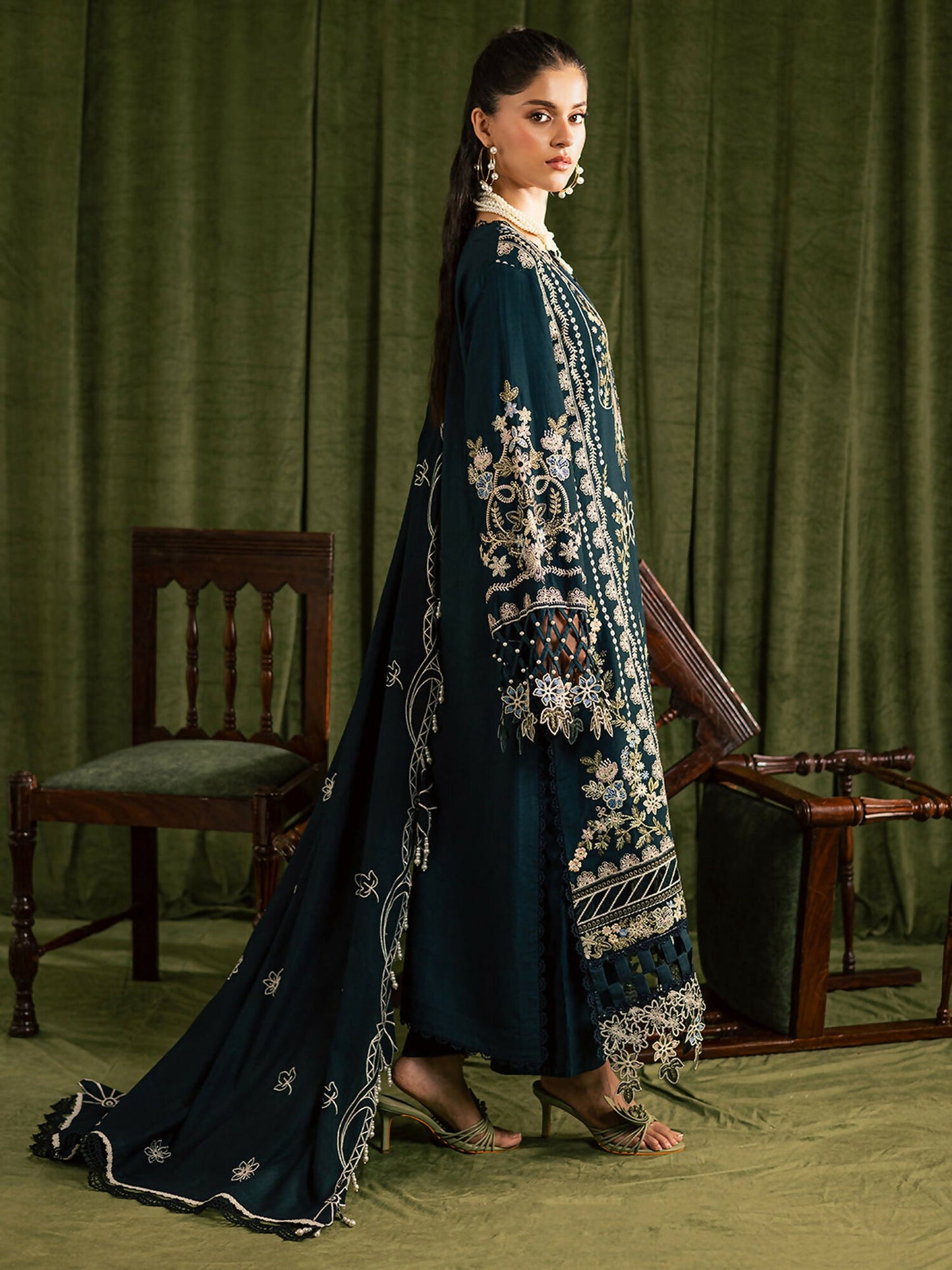 Mahnur Kaia Slub Linen Embroidered Stitched 3-Piece Suit-K- 07