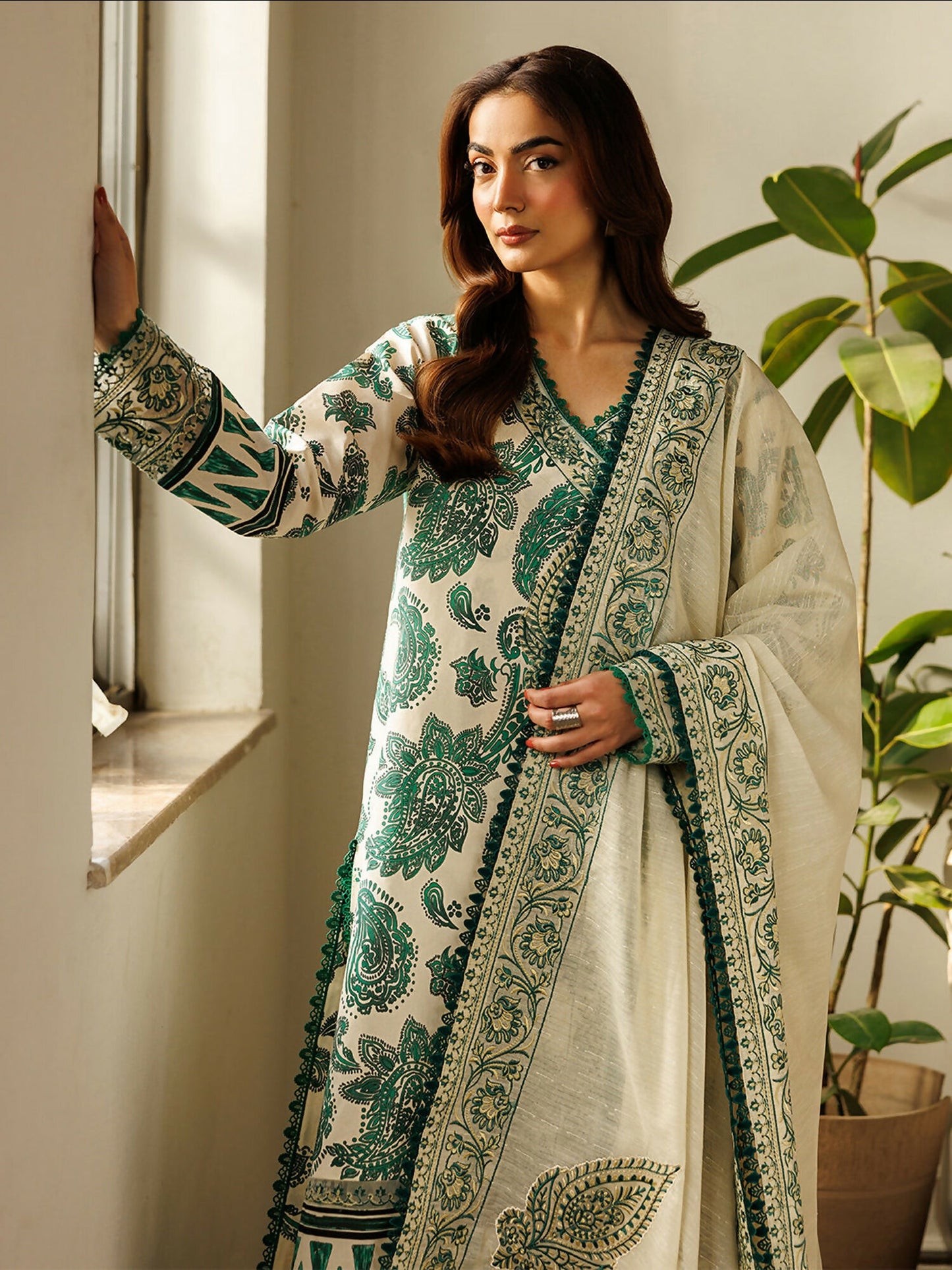 Mahnur Leila Lawn'26 Embroidered Stitched 3-Piece Suit-L-14