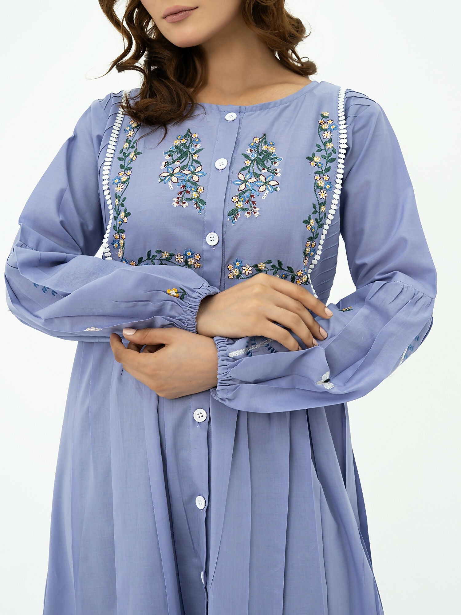 Kachy Dhaagy Cotton Embroidered Maxi