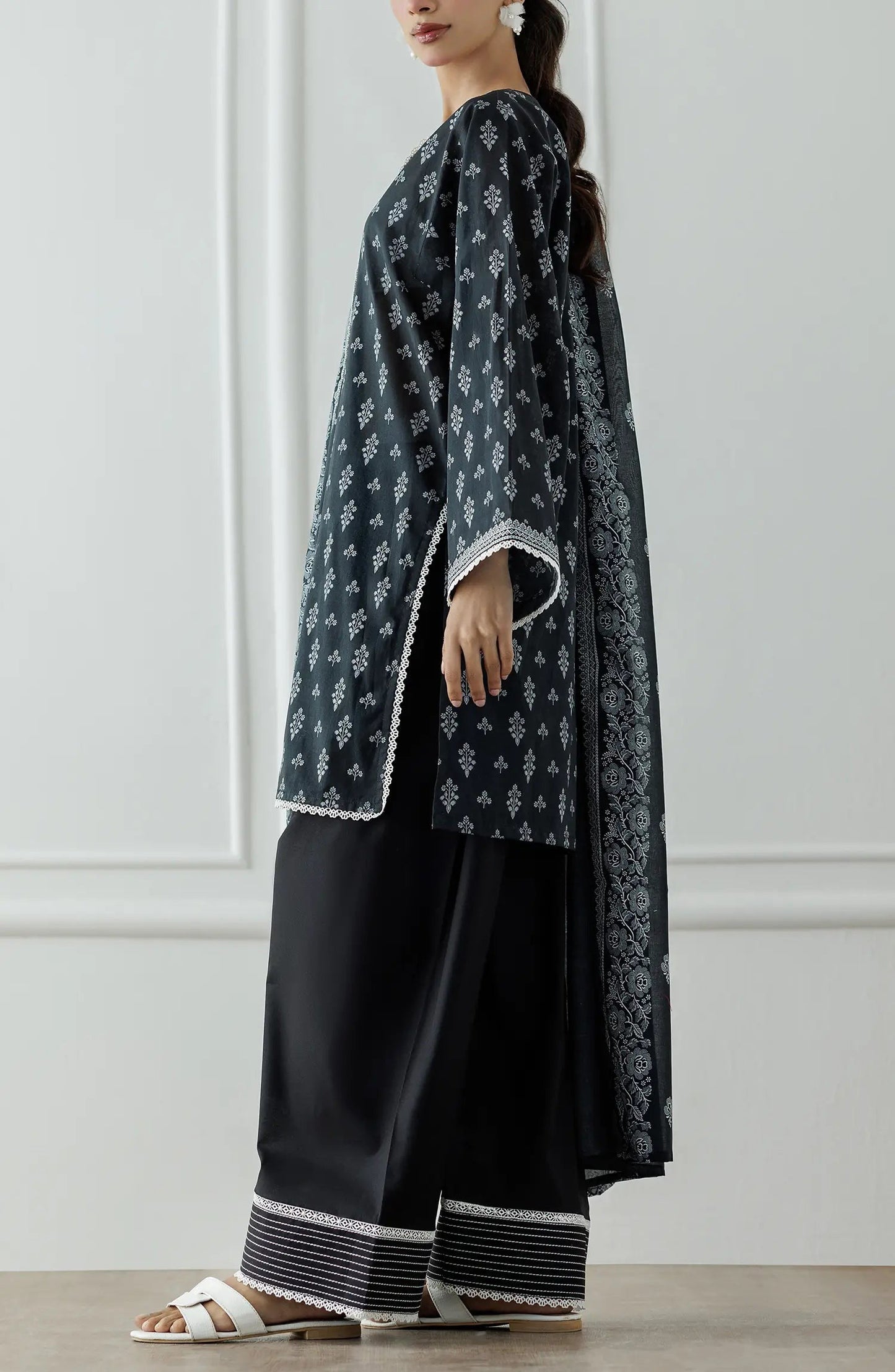 Black -Orient Lawn Printed Unstitched 3-Piece Suit-OTL-25-030