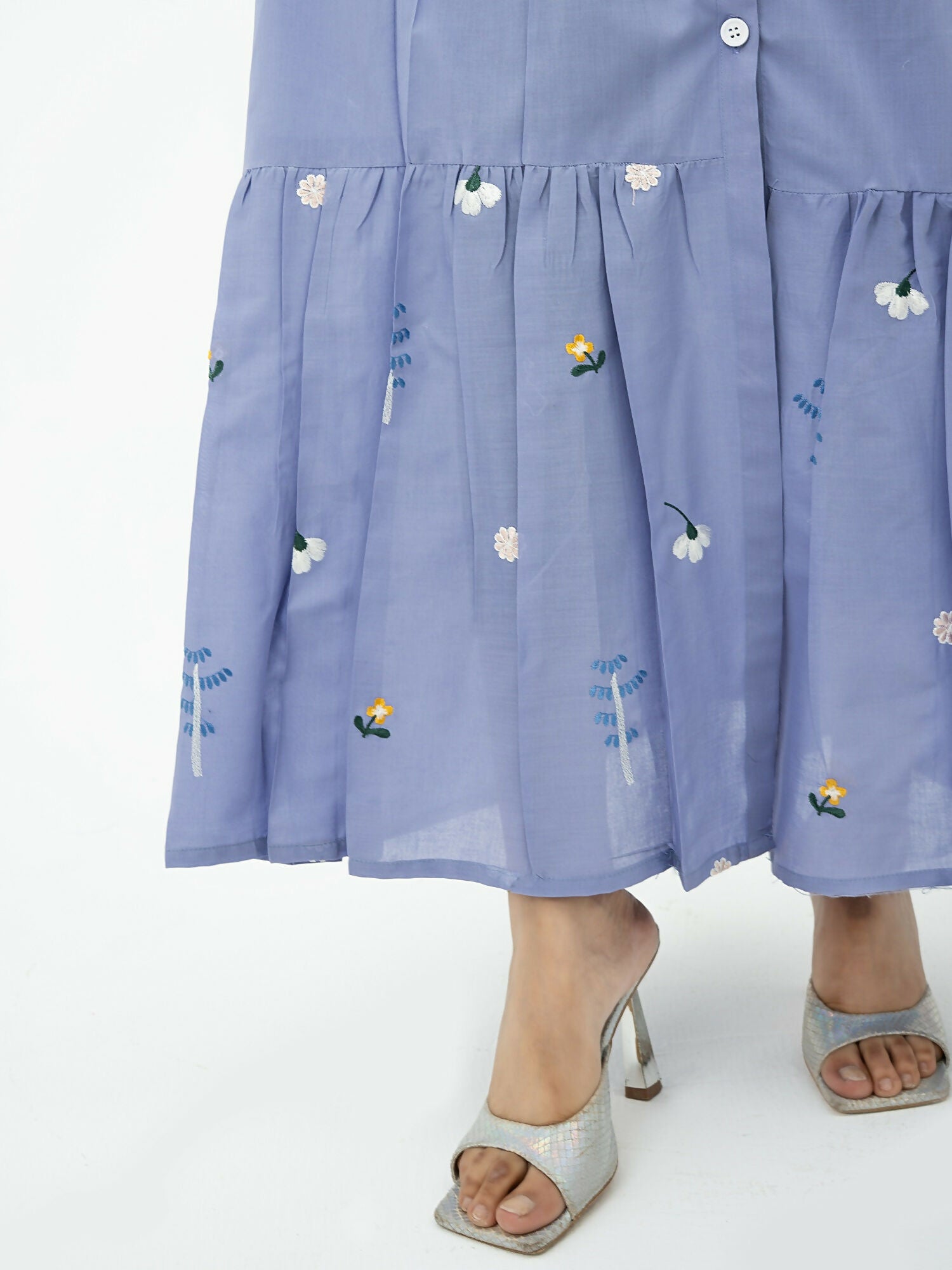 Kachy Dhaagy Cotton Embroidered Maxi