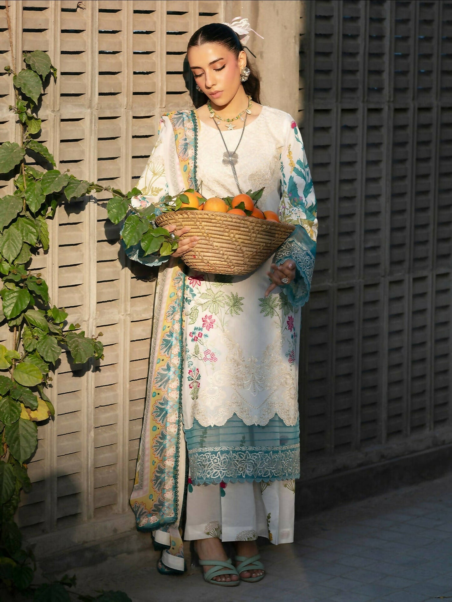 Mahnur Broadway Luxury Lawn'26 Embroidered Unstitched 3-Piece Suit-BW-004