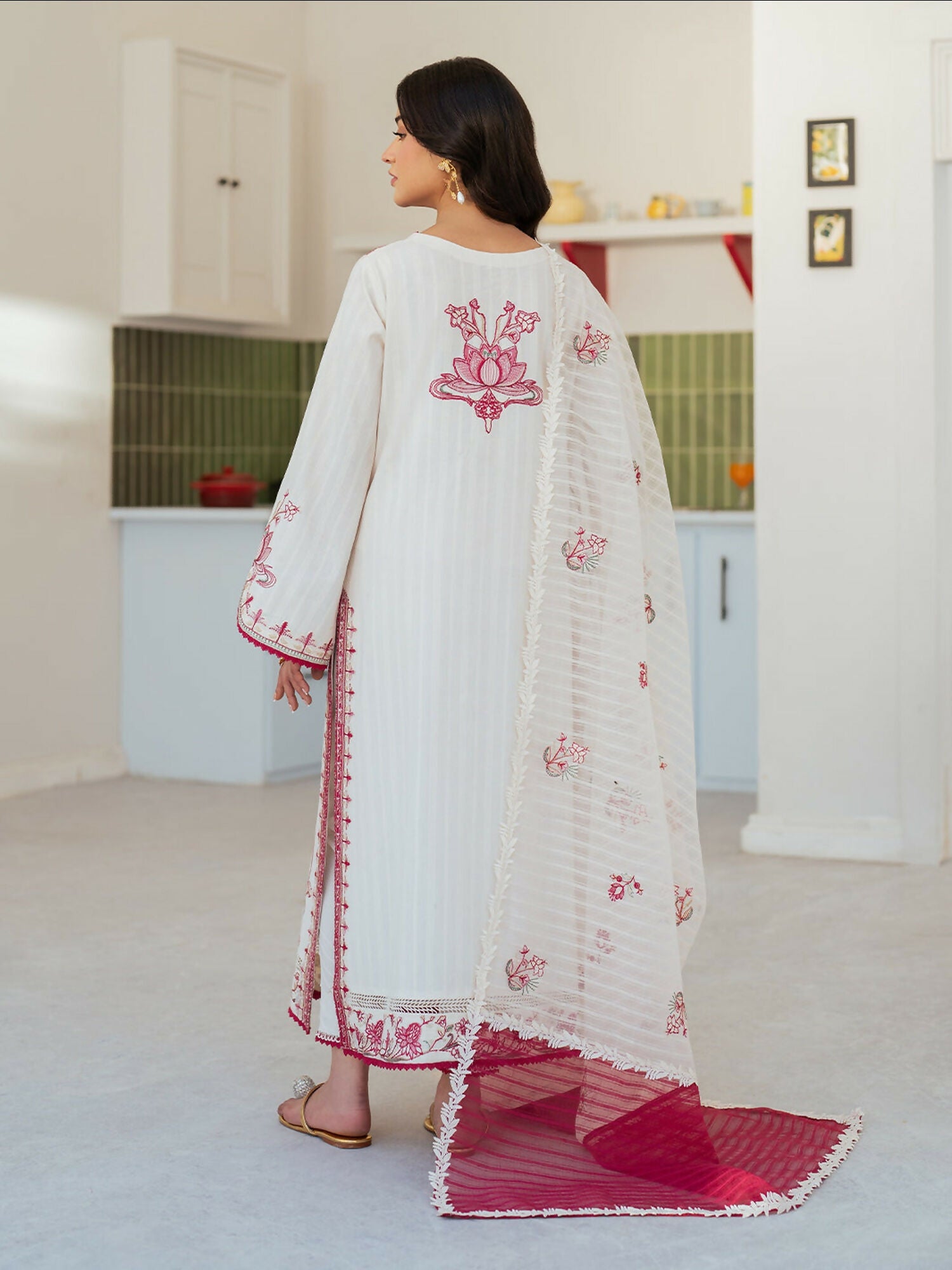 Mahnur Sera Pret '26 Jacquard Lawn Embroidered Unstitched 3-Piece Suit-SP-05