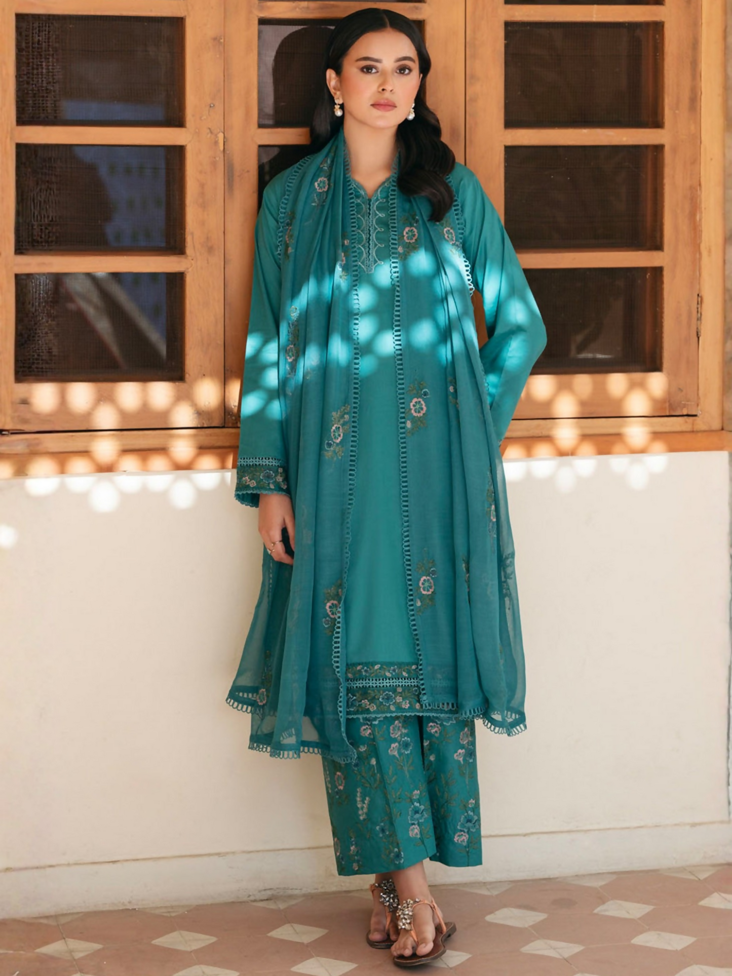 Mannat Clothing Lawn Embroidered Stitched Suit-Zenia