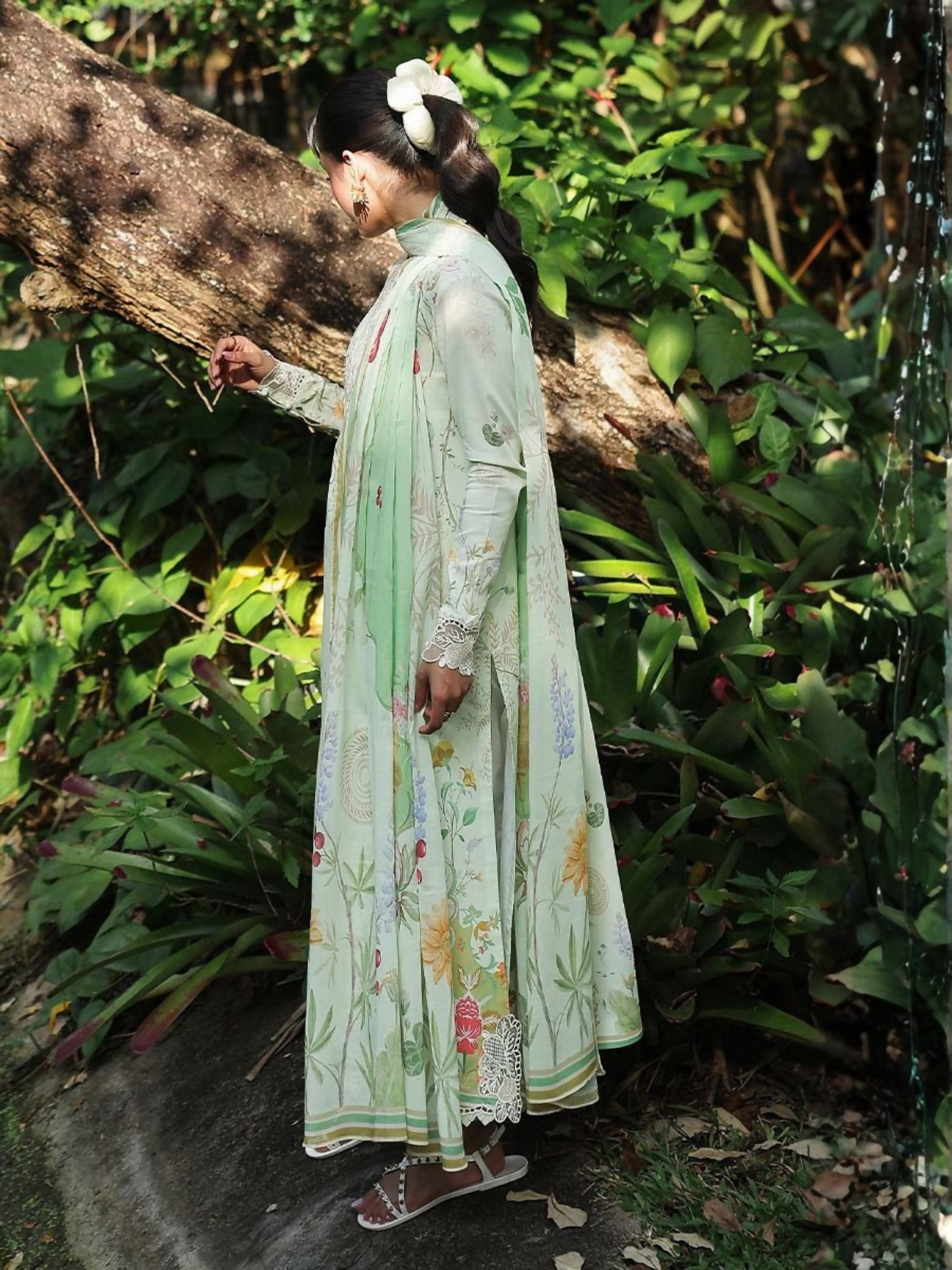 Qalamkar Qprints Lawn'26 Embroidered Unstitched 3-Piece Suit-AX-01-(A)-Neve