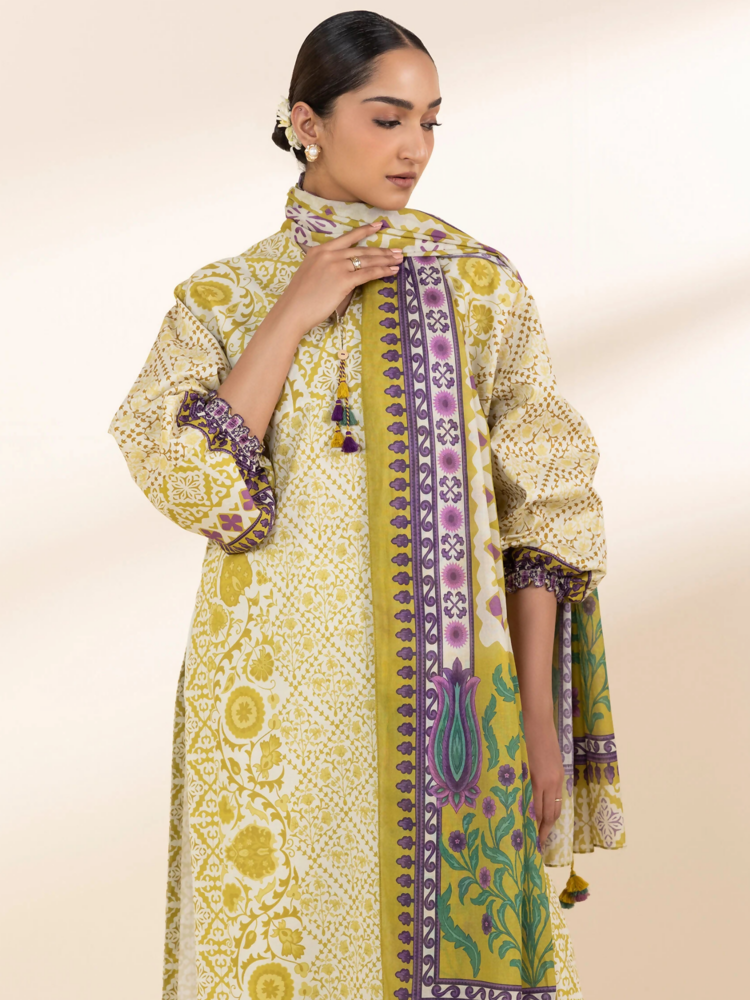 Sapphire Lawn Printed Unstitched 2-Piece Suit