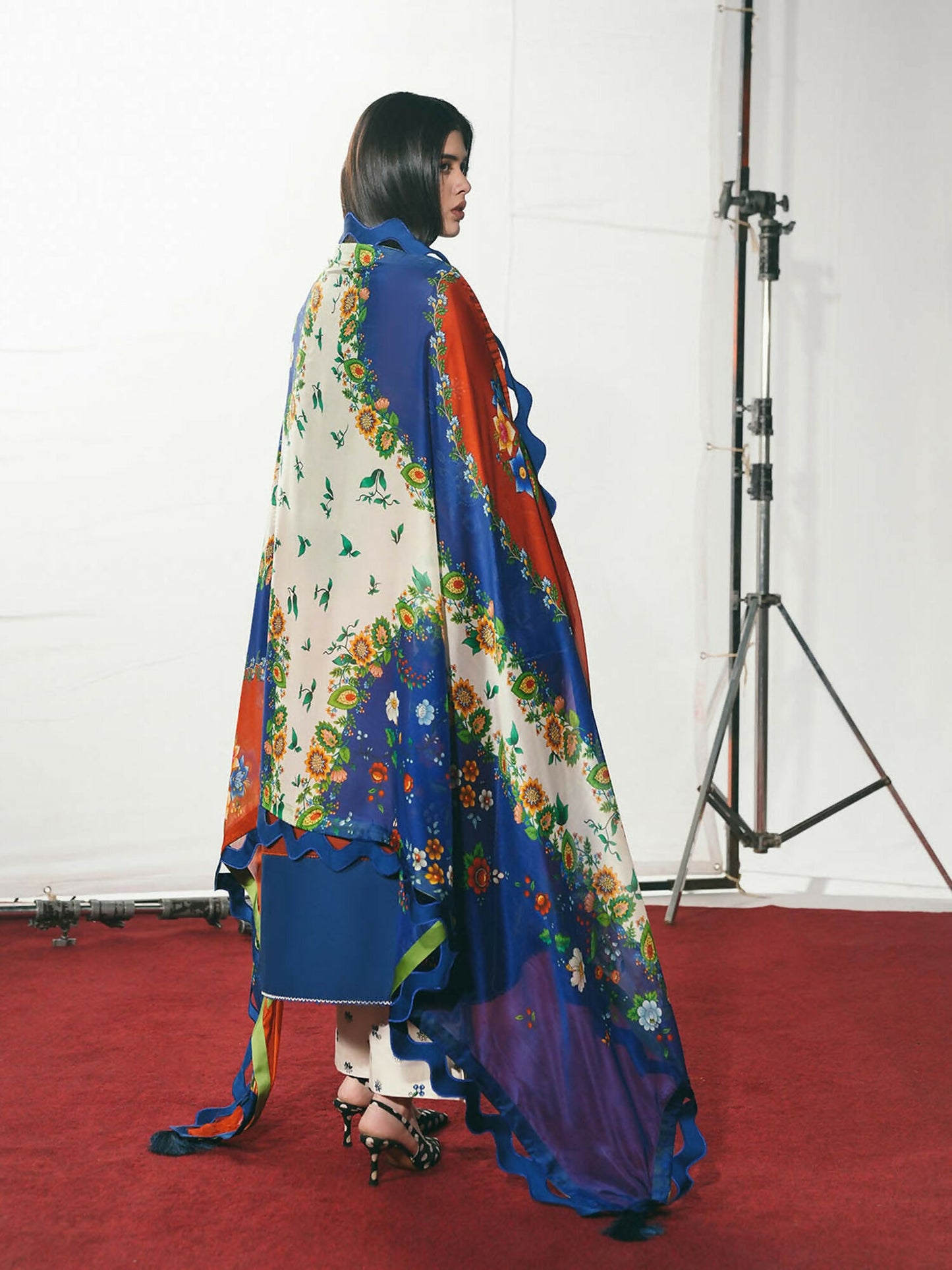 Jugnu by Hussain Rehar The Reserved View SS/Edit I Cotton Embroidered Unstitched 3-Piece Suit-Tahmi