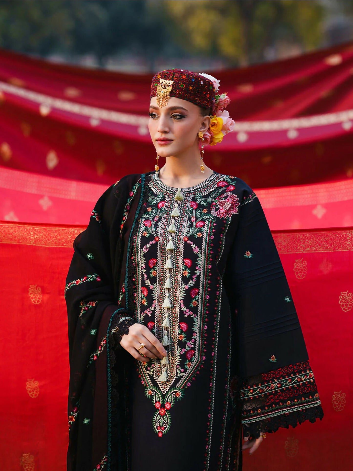 Mahnur Gul Luxury Lawn'26 Embroidered Unstitched 3-Piece Suit-G-013