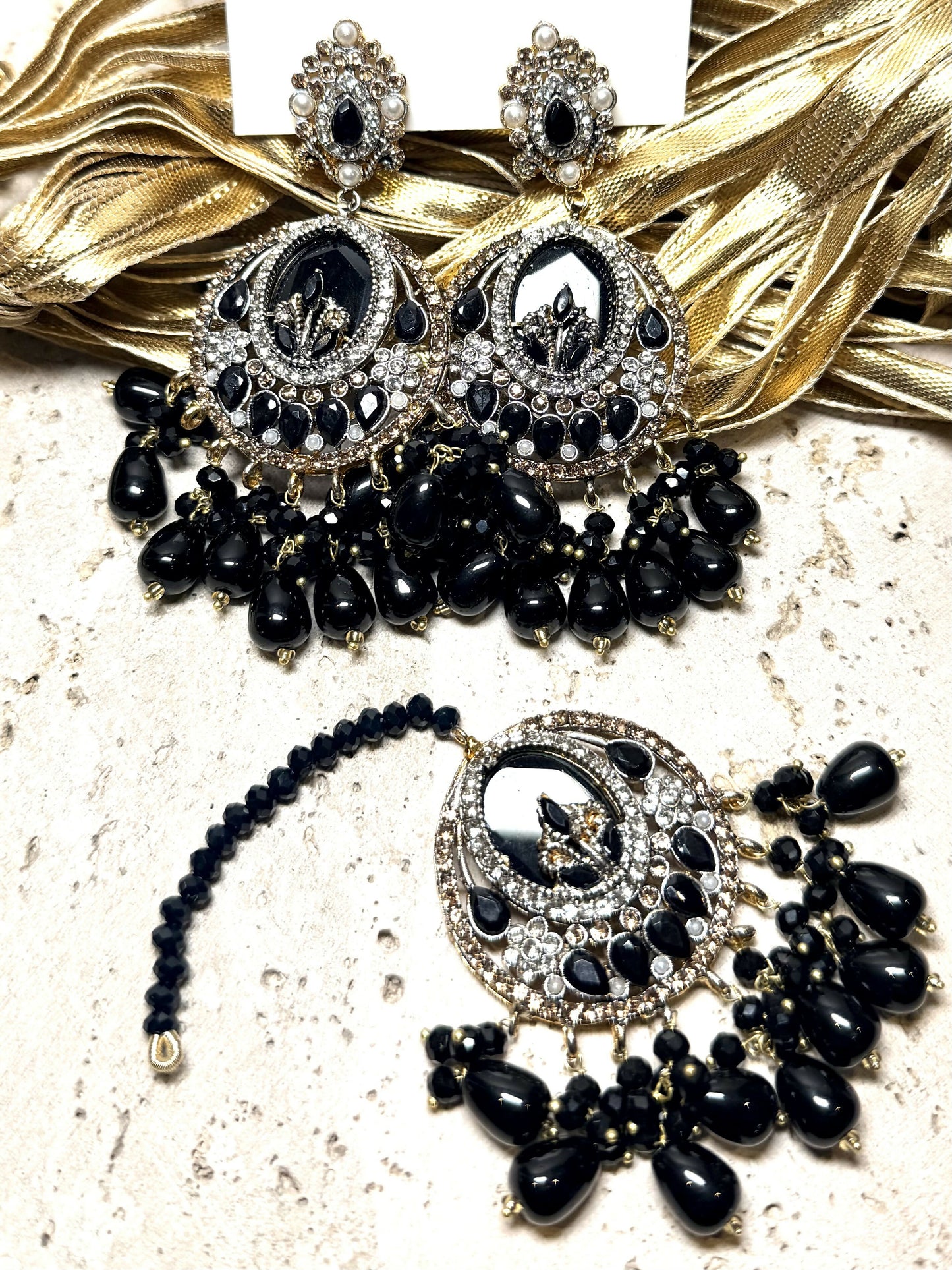 Orya Jewellery Maang Tikka and Earrings Set