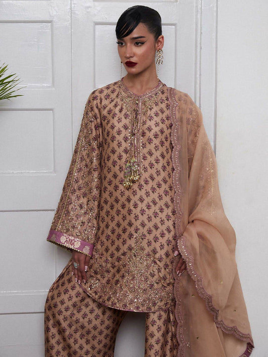 Hussain Rehar beige fawn digital printed raw silk kameez with hand embroidery, lilac Chanderi accents, raw silk shalwar, and scalloped organza dupatta with embroidered motifs