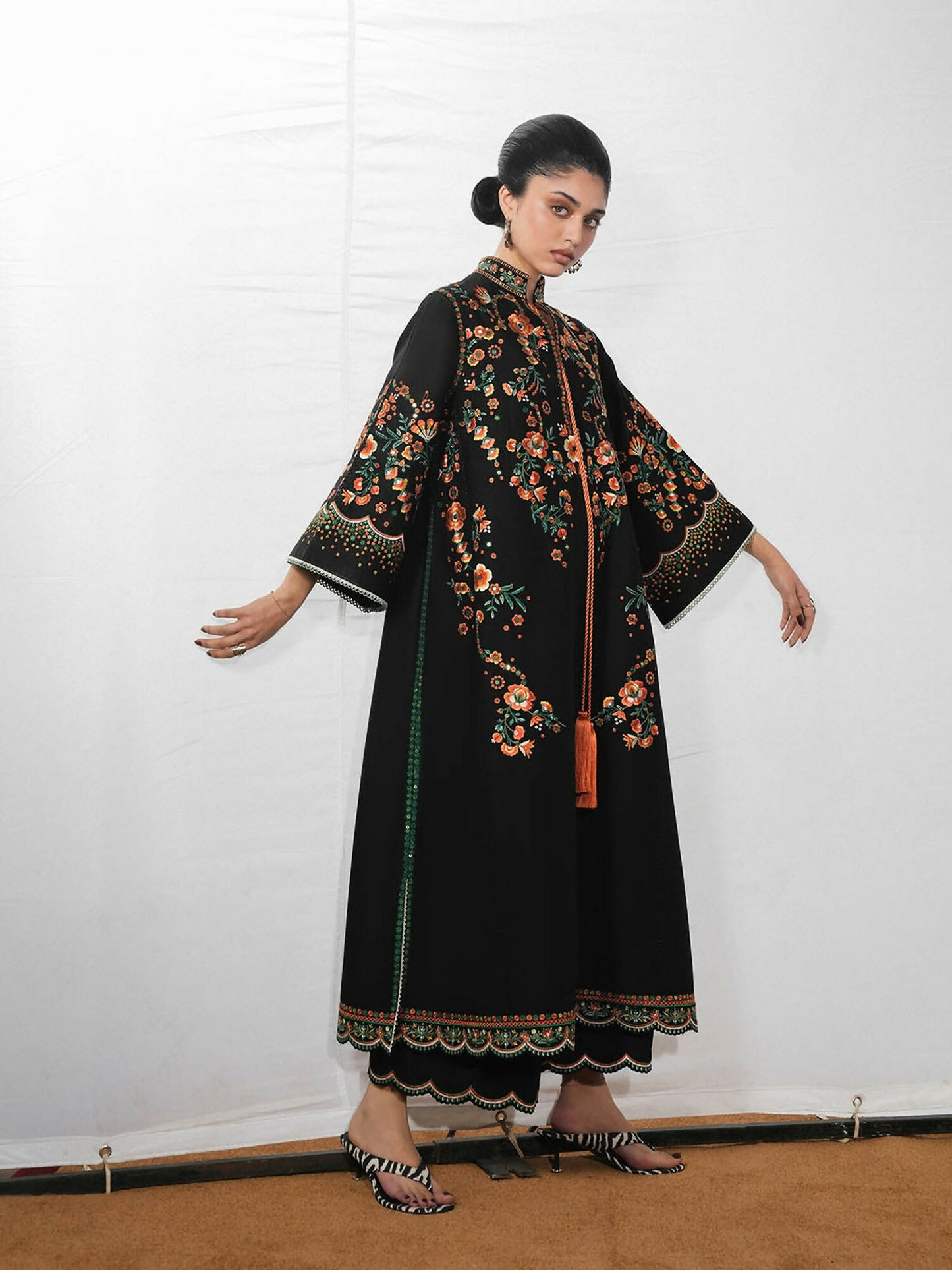 Jugnu by Hussain Rehar The Reserved View SS/Edit I Cotton Embroidered Unstitched 3-Piece Suit-Bahri