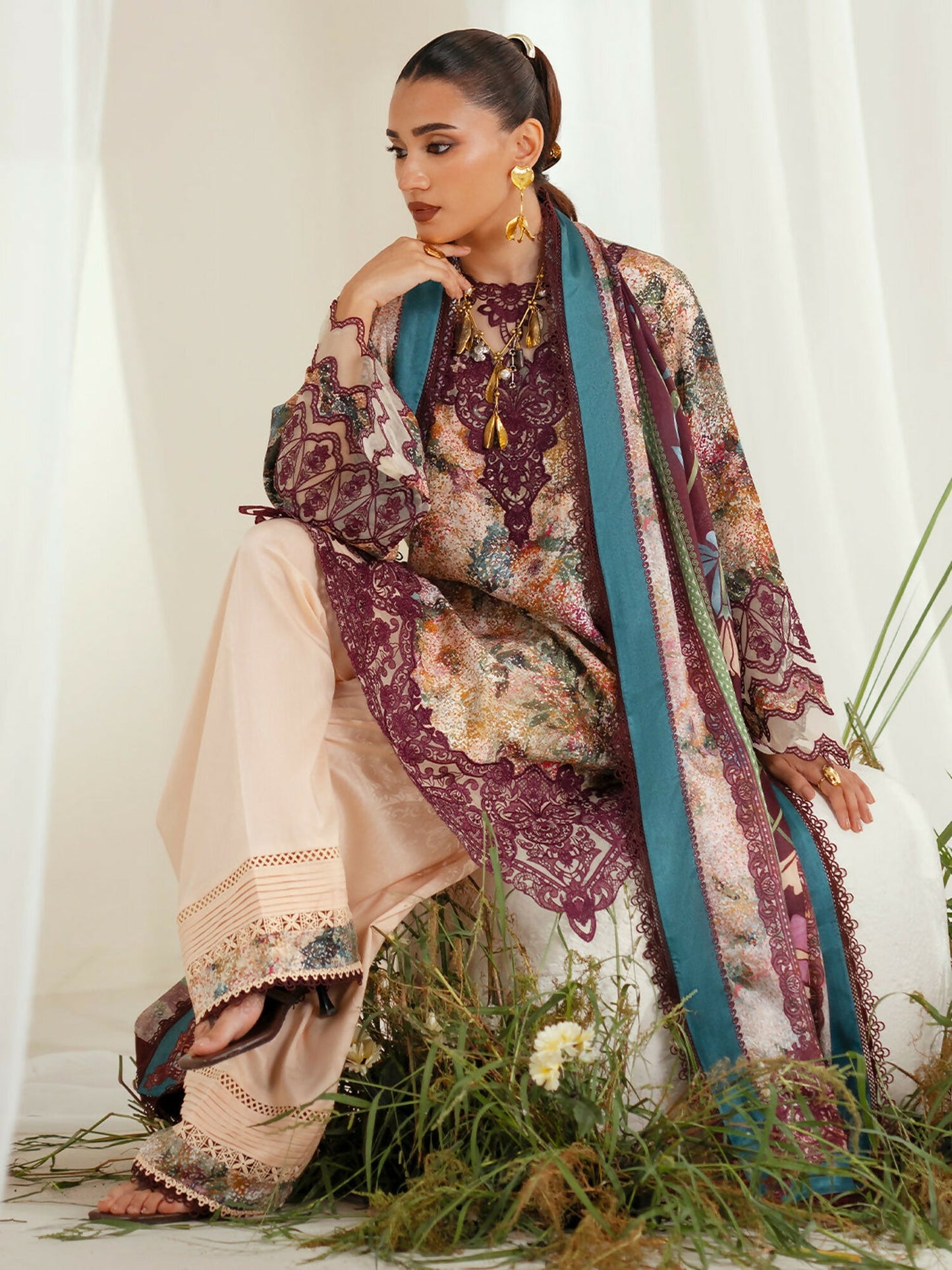 Binilyas Eres Bonita Viscose Embroidered Stitched 3-Piece Suit-1104-B